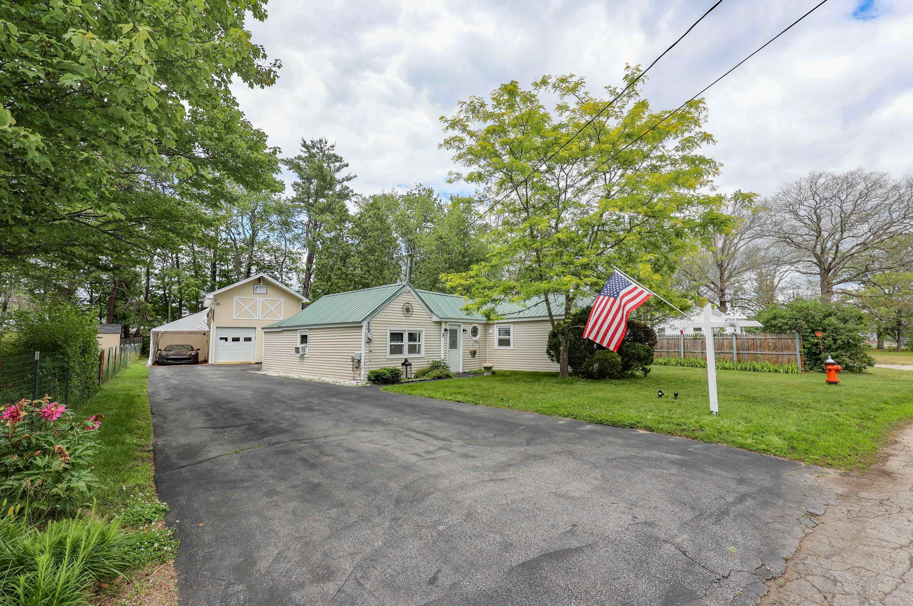 8 Ripley St, Concord, NH 03301