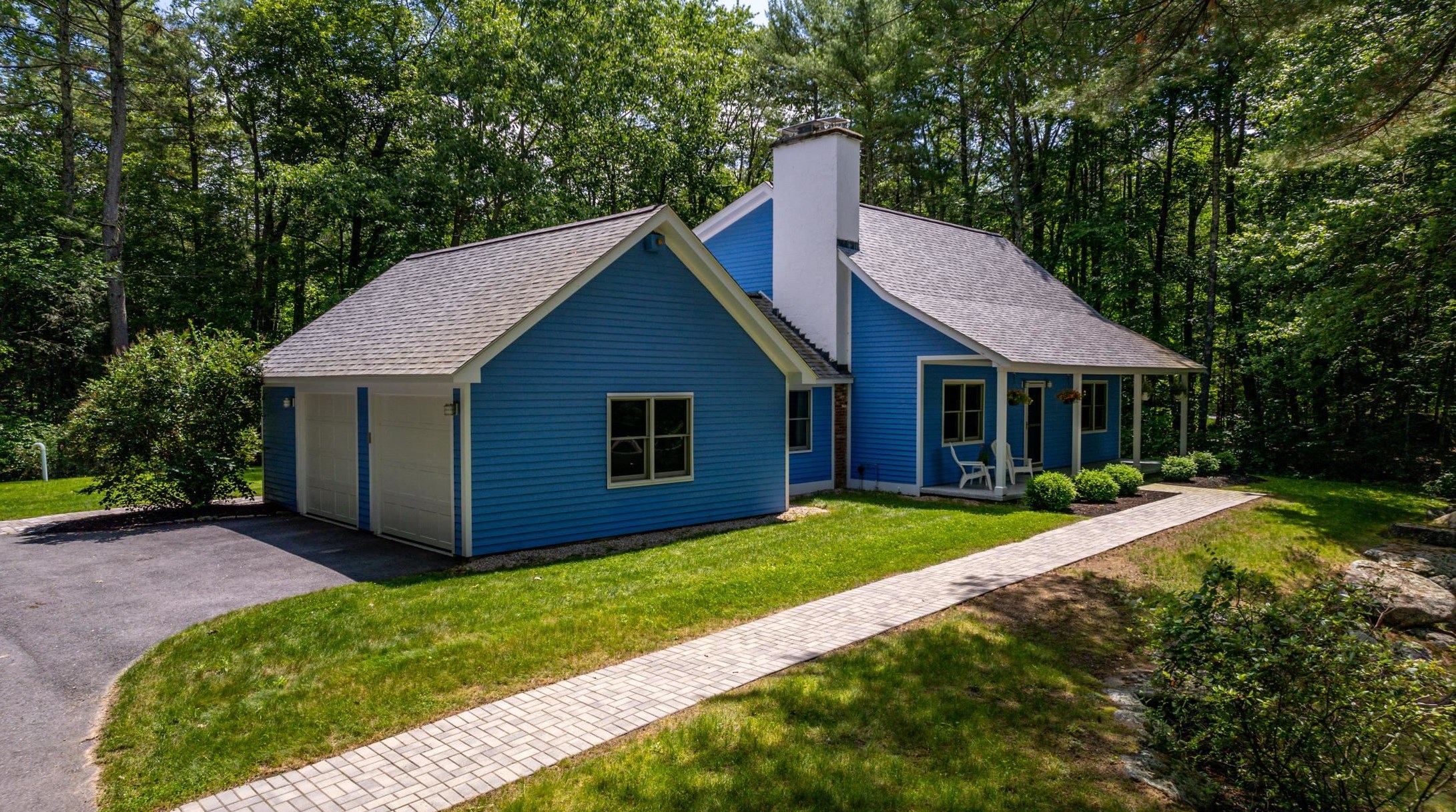 2 Meader Ln, Lee, NH 03824