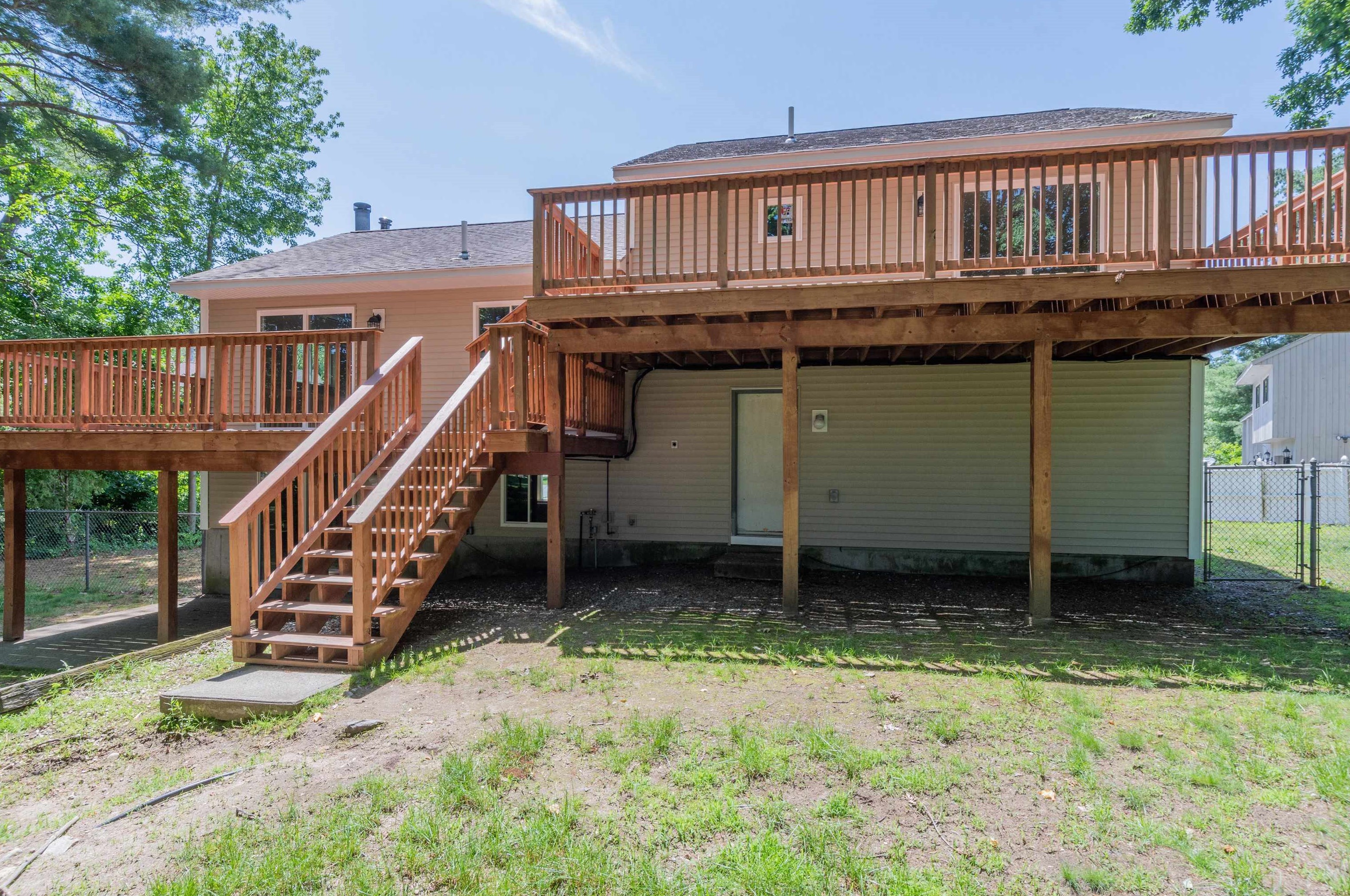 9 Eldorado Cir, Nashua, NH 03062