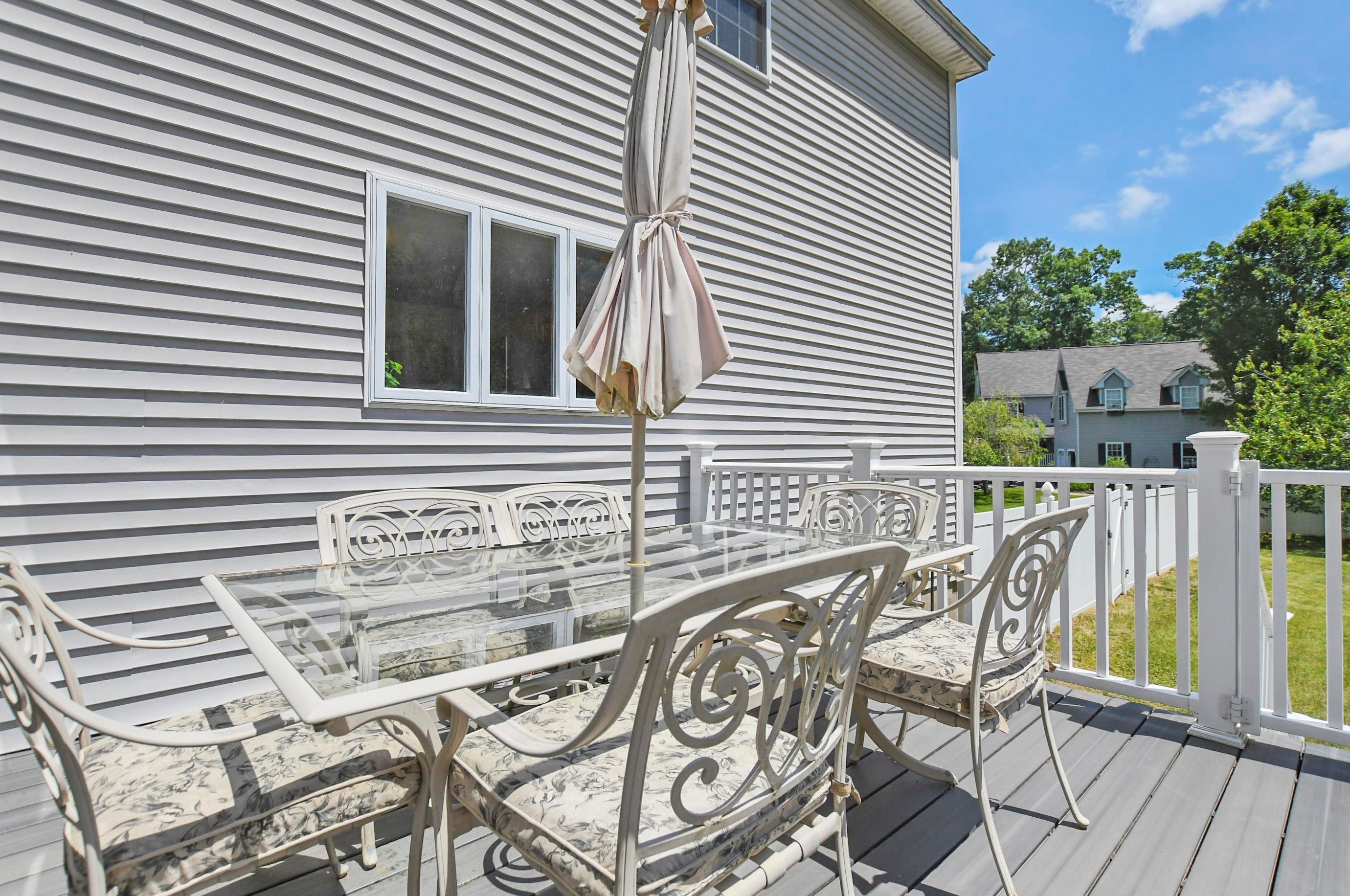 14 Coventry Ln, Salem, NH 03079