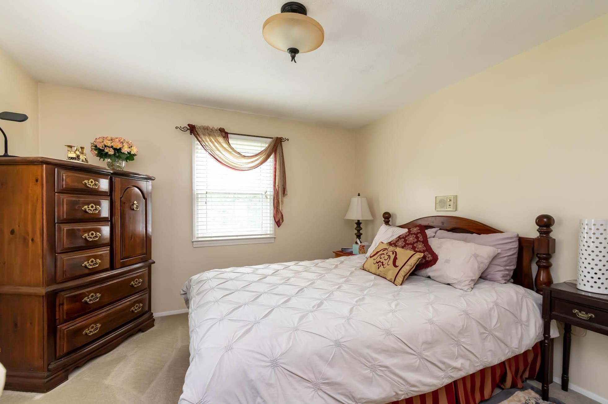 123 Baboosic Lake Rd, Merrimack NH 03054-3522 exterior