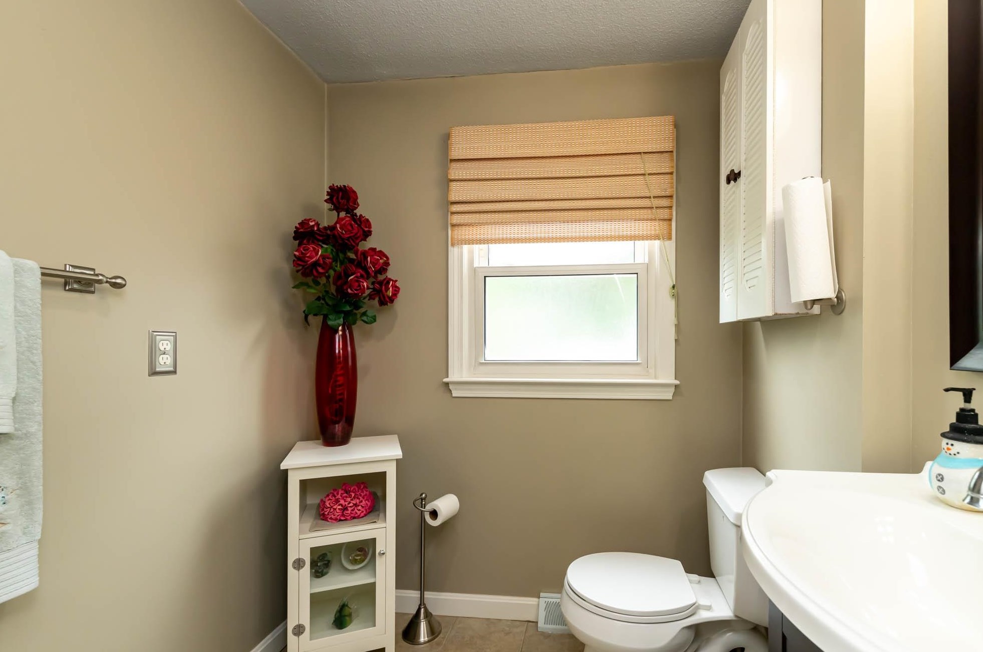 123 Baboosic Lake Rd, Merrimack NH 03054-3522 exterior