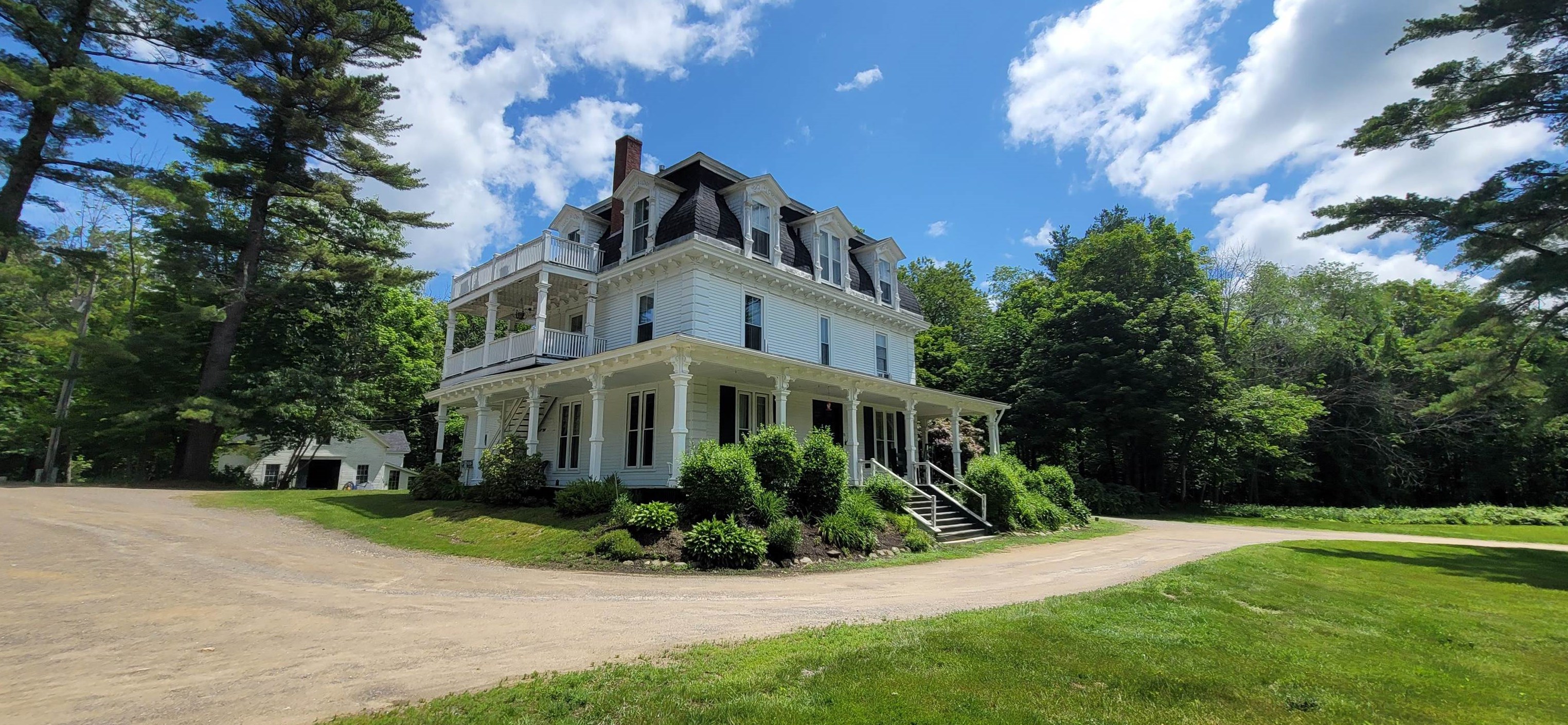 10 Robinswood Way #2, Gilmanton, NH 03237