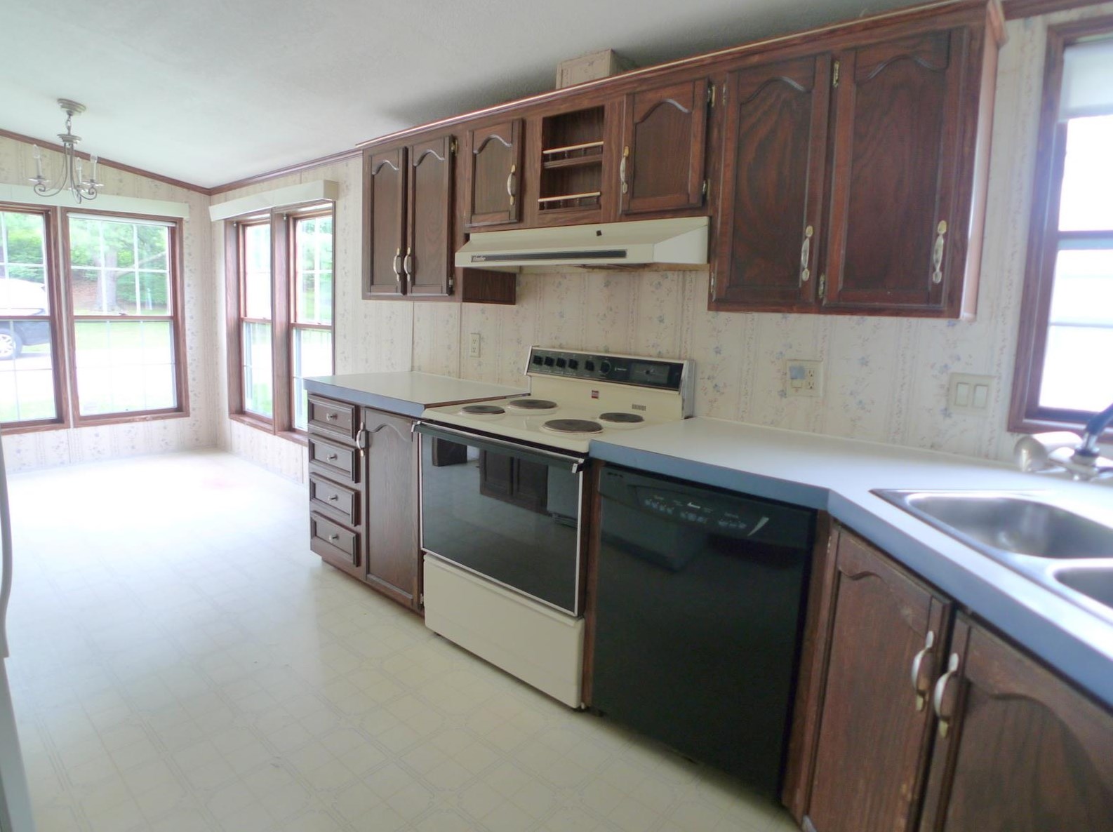 49 Hayes Park, Kensington, NH 03833