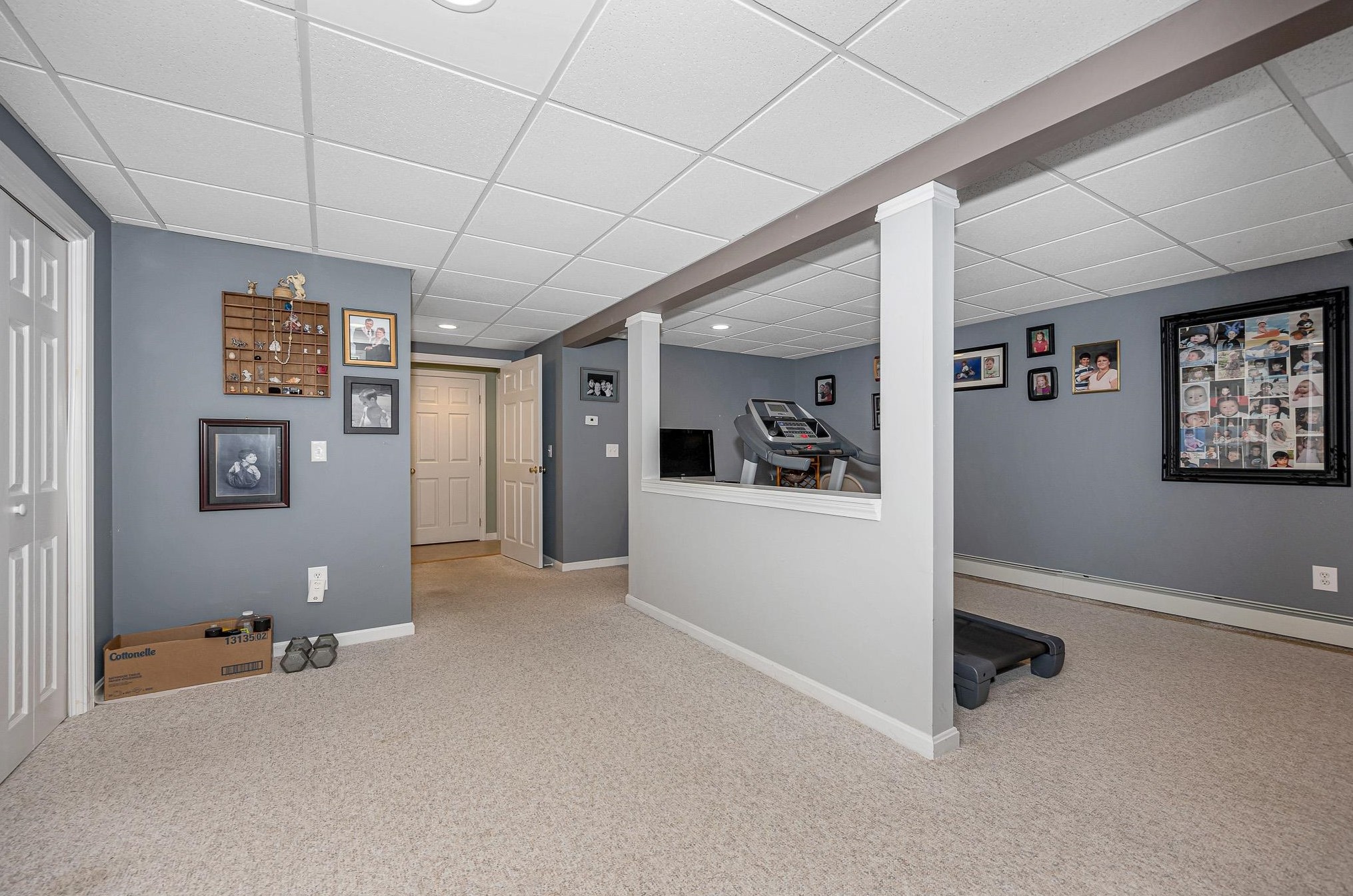 52 Pasture Dr, Manchester NH 03102-4958 exterior