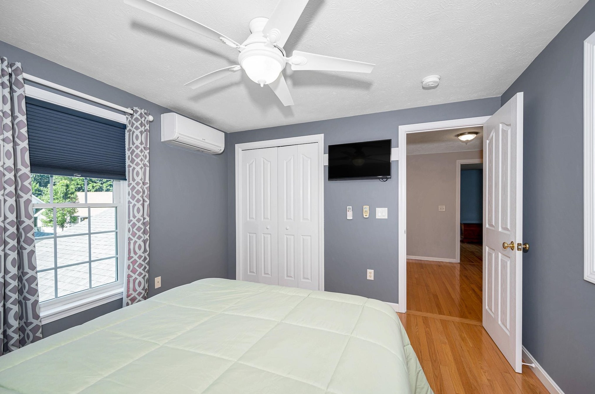 52 Pasture Dr, Manchester NH 03102-4958 exterior