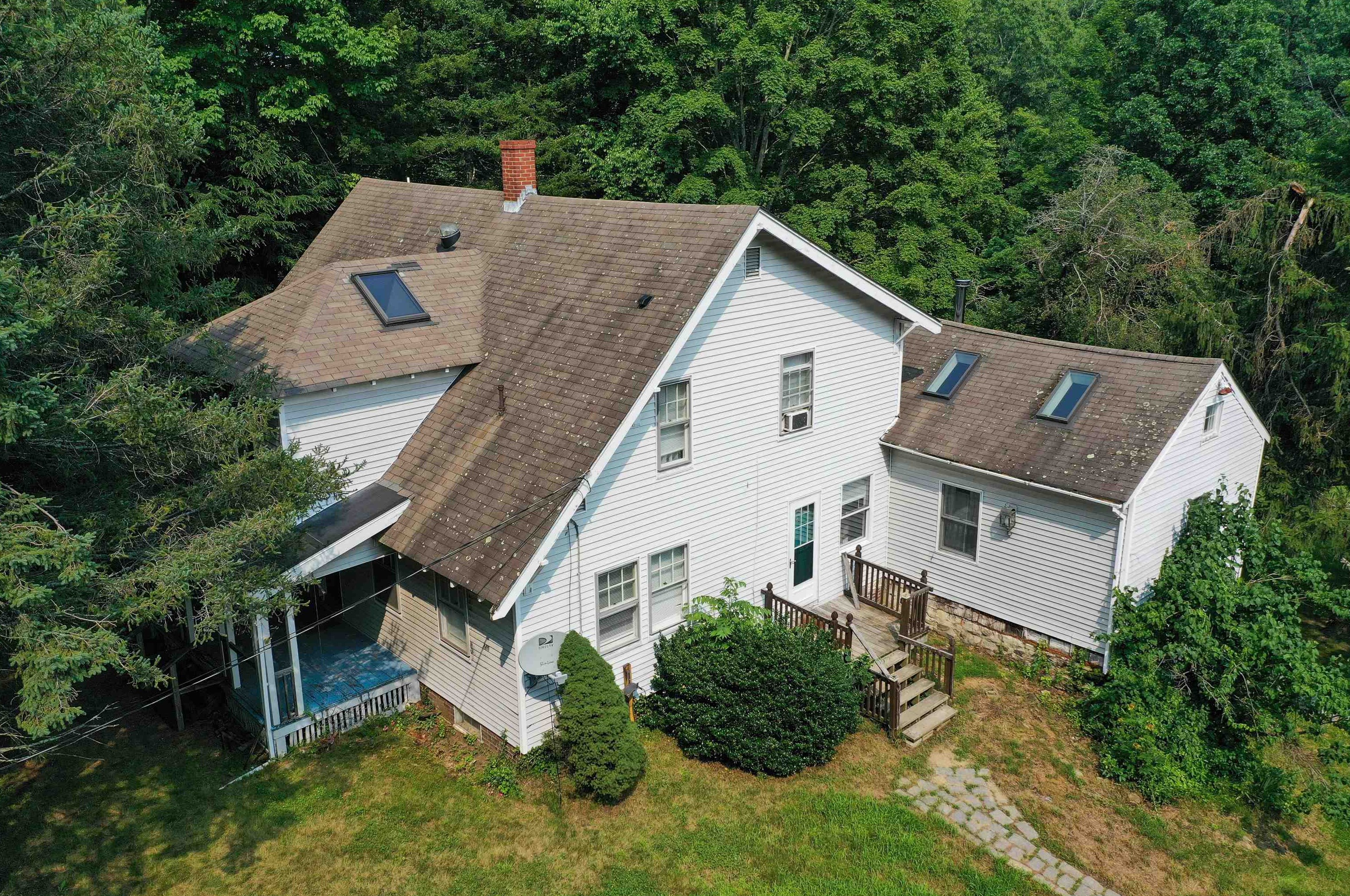 123 Exeter Rd, Kingston, NH 03848-3114
