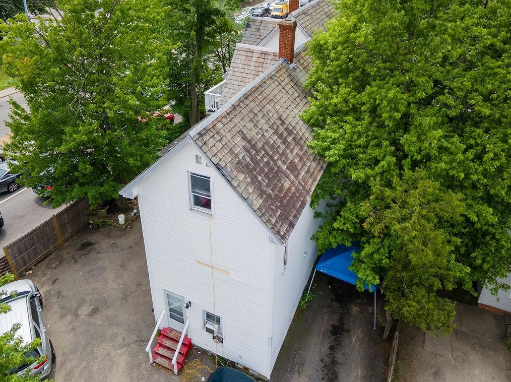 21 Elm St, Manchester NH 03101-2716 exterior