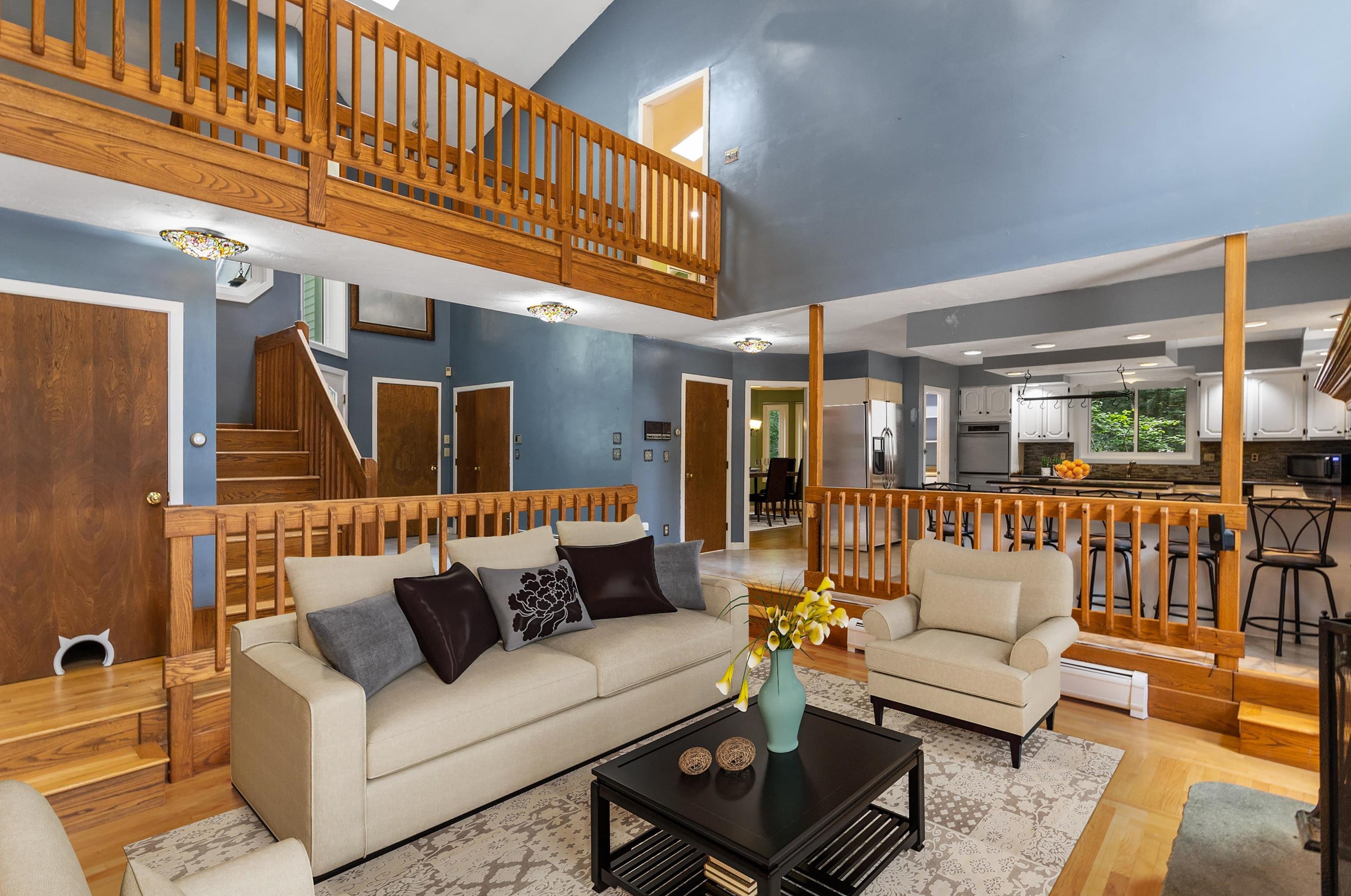 27 Jenkins Rd, Manchester, NH 03110-5039
