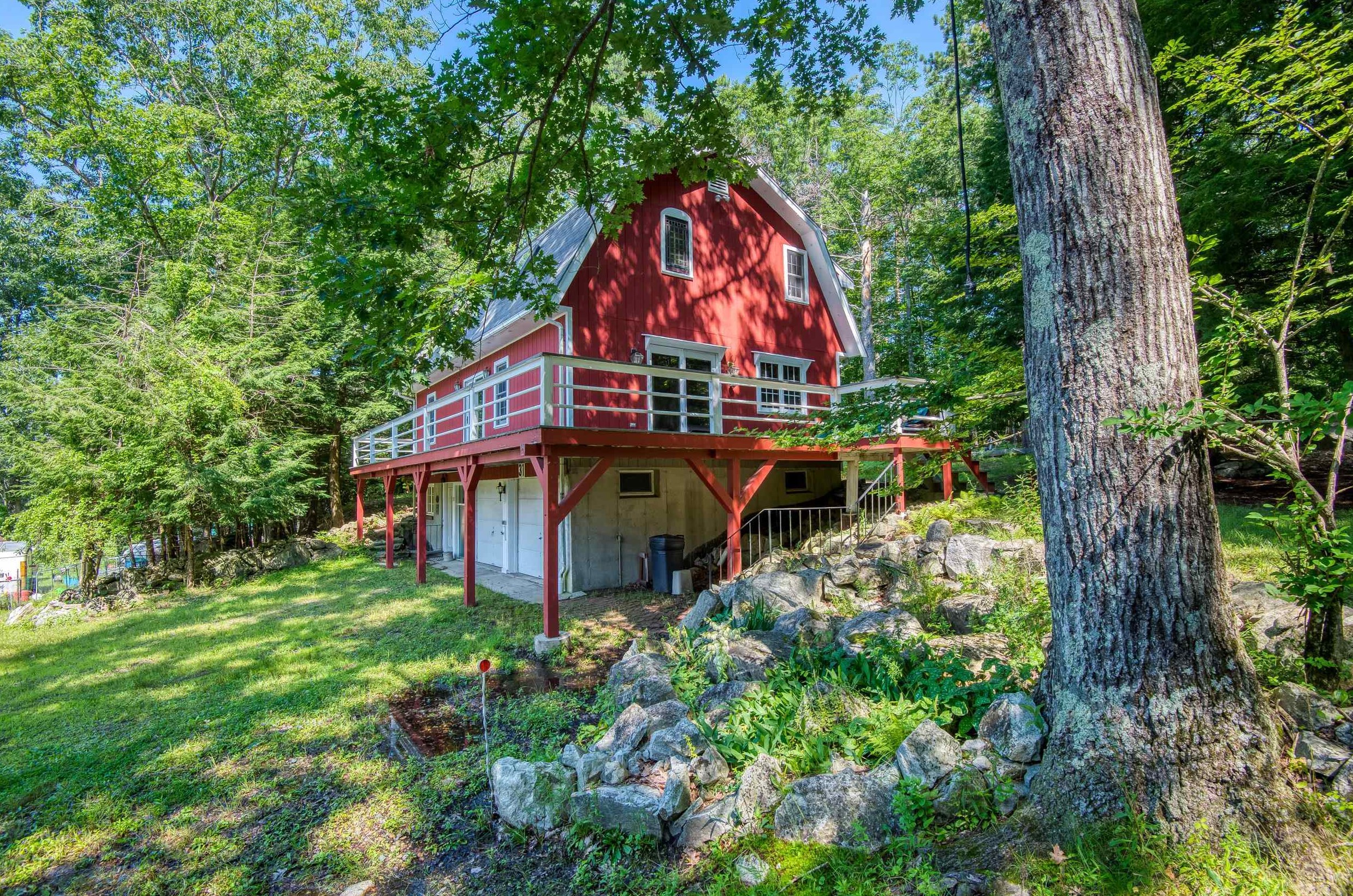31 Ledge Hill Rd, Alton, NH 03809