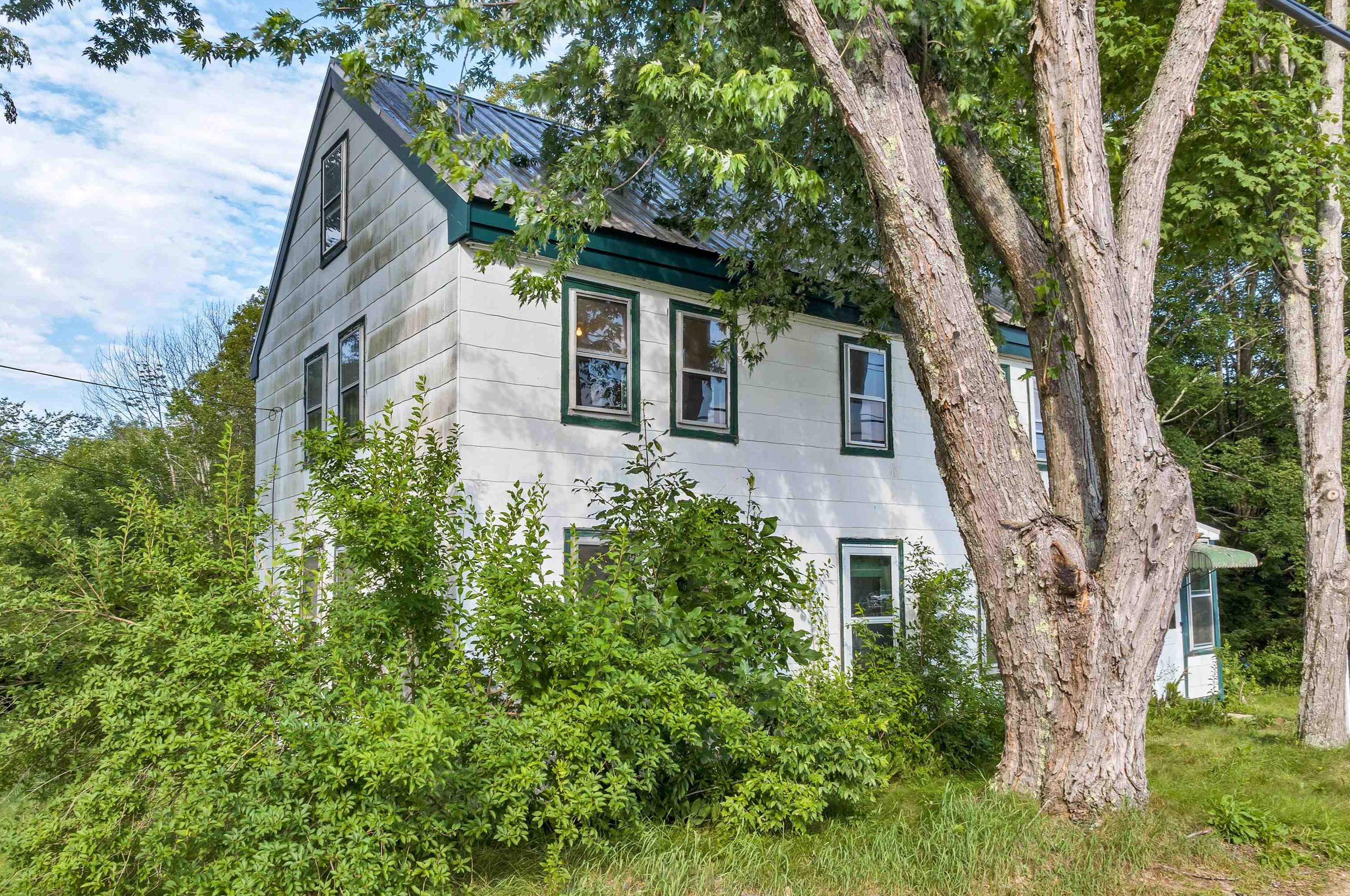 426 Second Crown Point Rd, Barrington, NH 03884