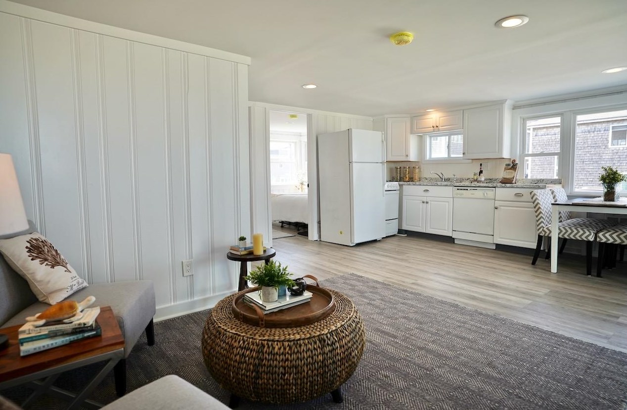 14 Atlantic Ave #1, Hampton, NH 03842
