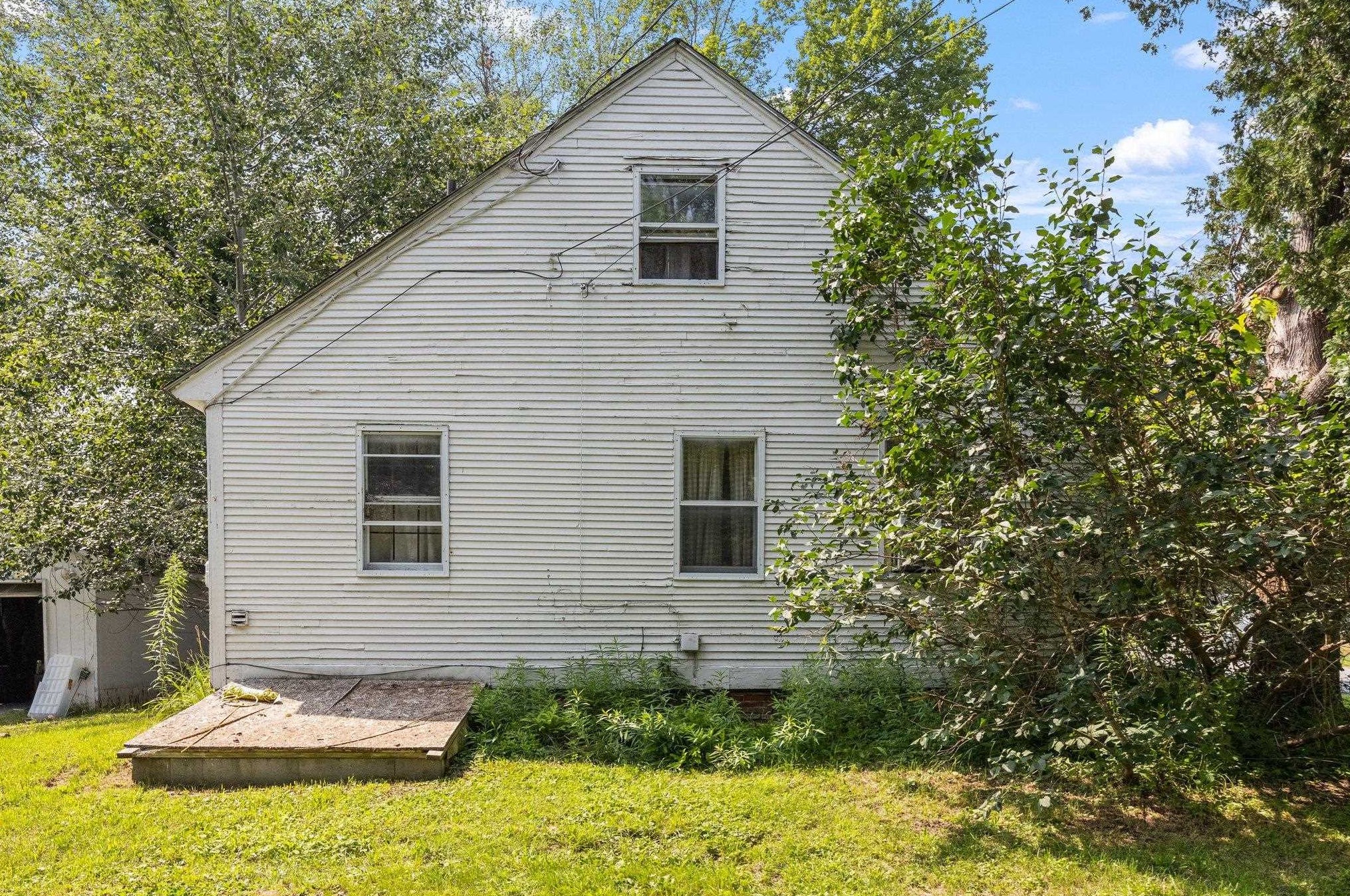23 Greensboro Rd, Hanover, NH 03755-3105