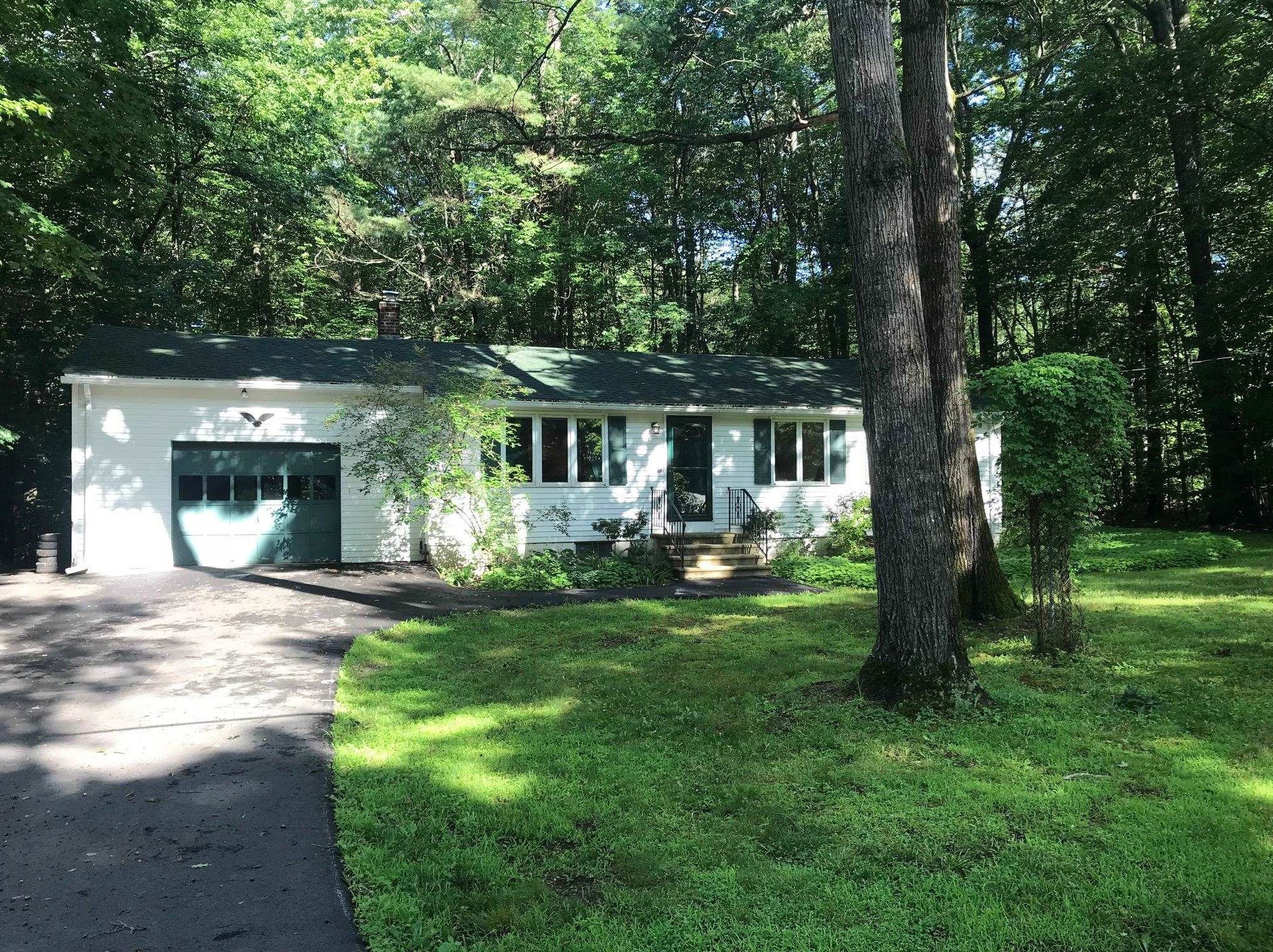 19 Port Wedeln Rd, Tuftonboro, NH 03894 exterior