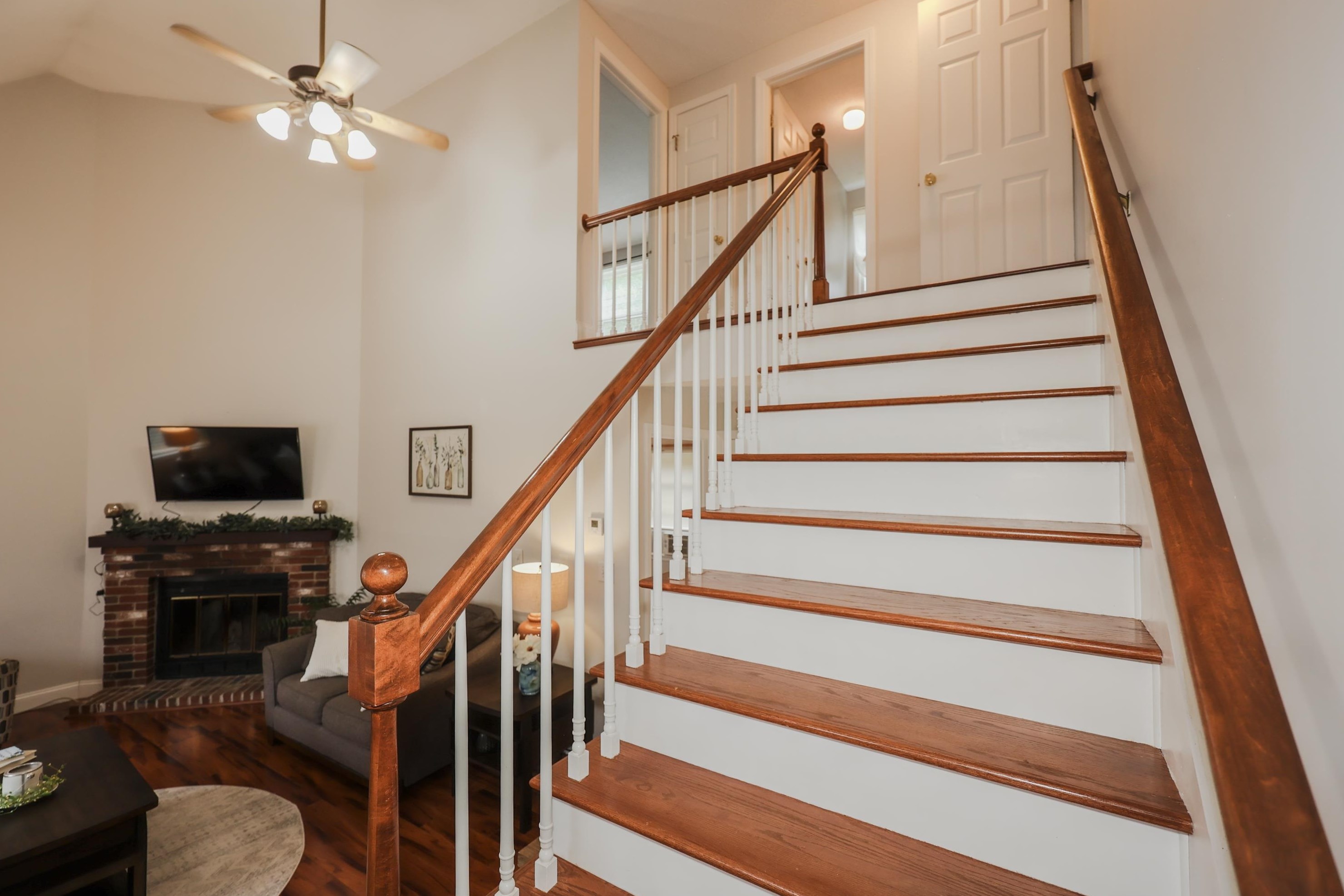 35 Donovan Ct, Merrimack NH 03054-6220 exterior