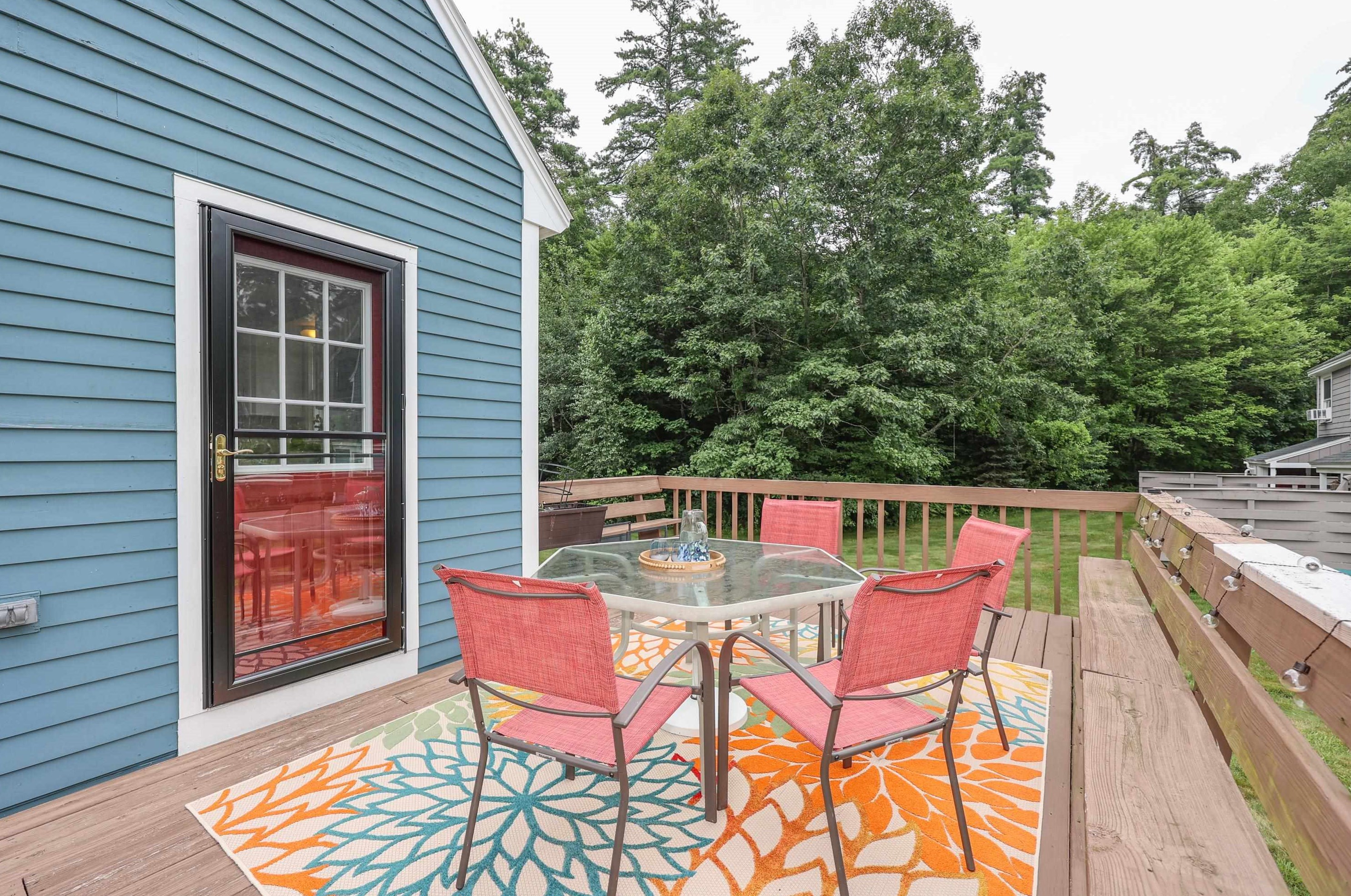 35 Donovan Ct, Merrimack NH 03054-6220 exterior