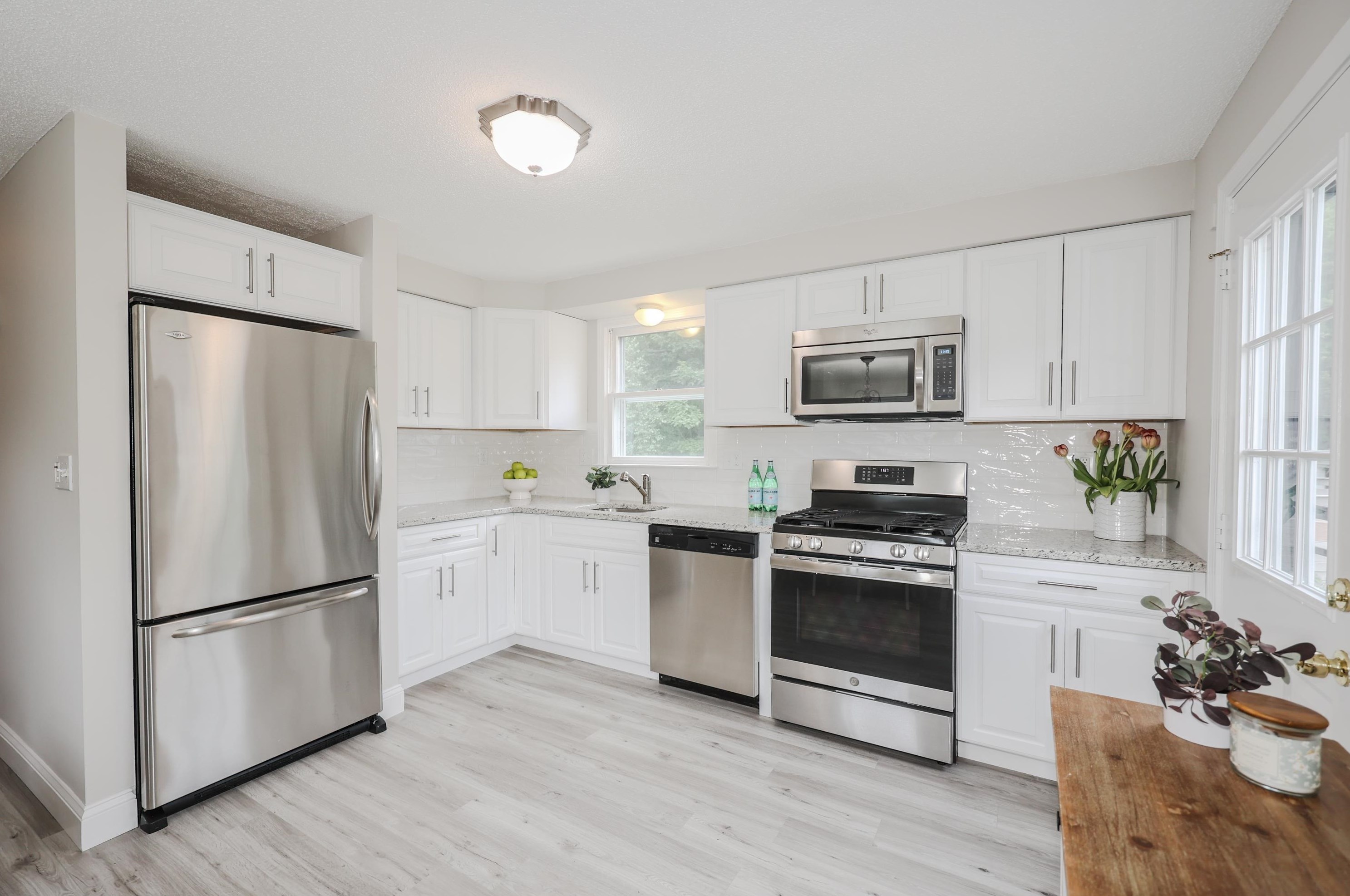 35 Donovan Ct, Merrimack NH 03054-6220 exterior