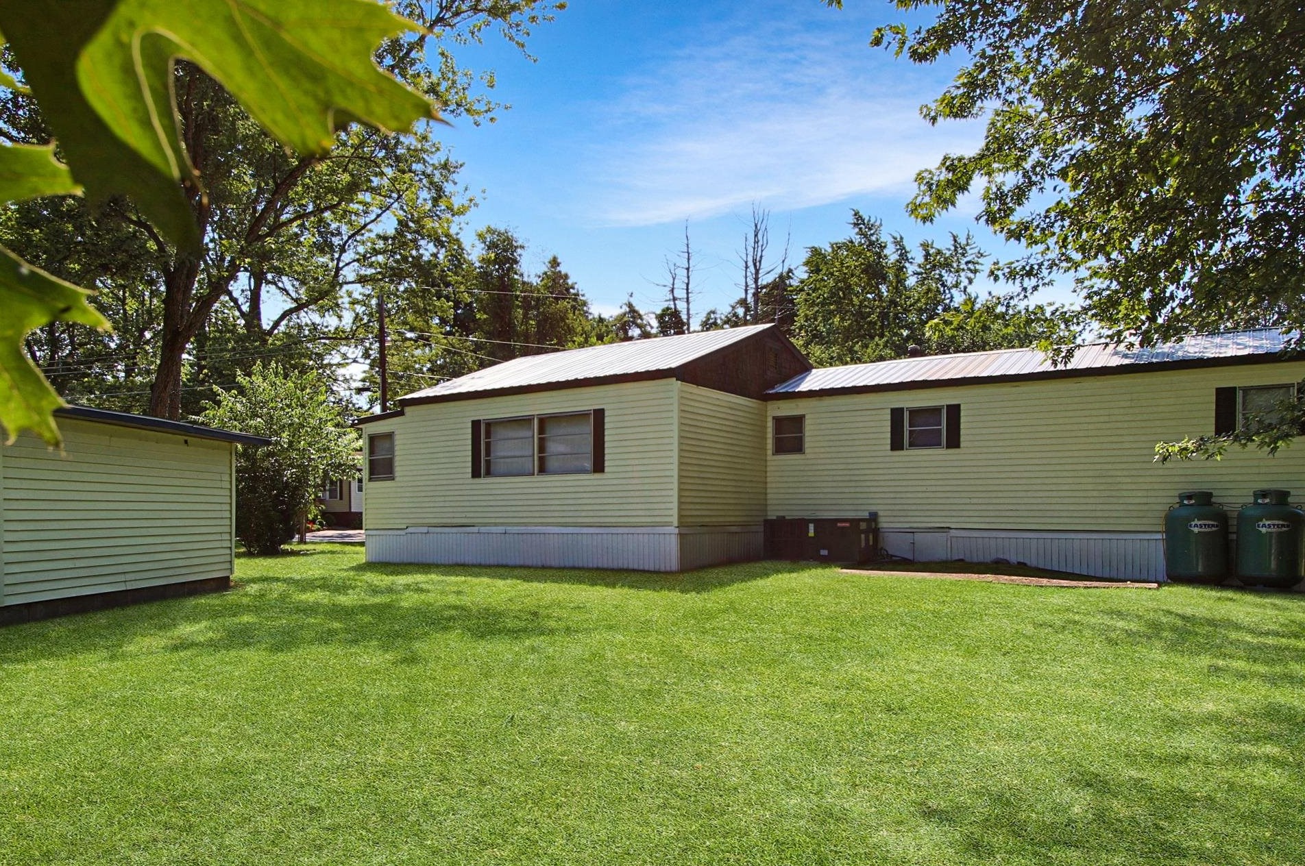 7 Bonny St, Nashua, NH 03062