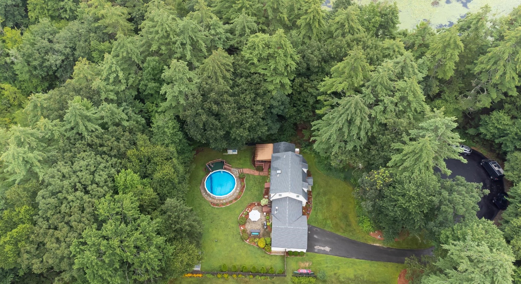 30 Beebe Ln, Merrimack NH 03054-2945 exterior