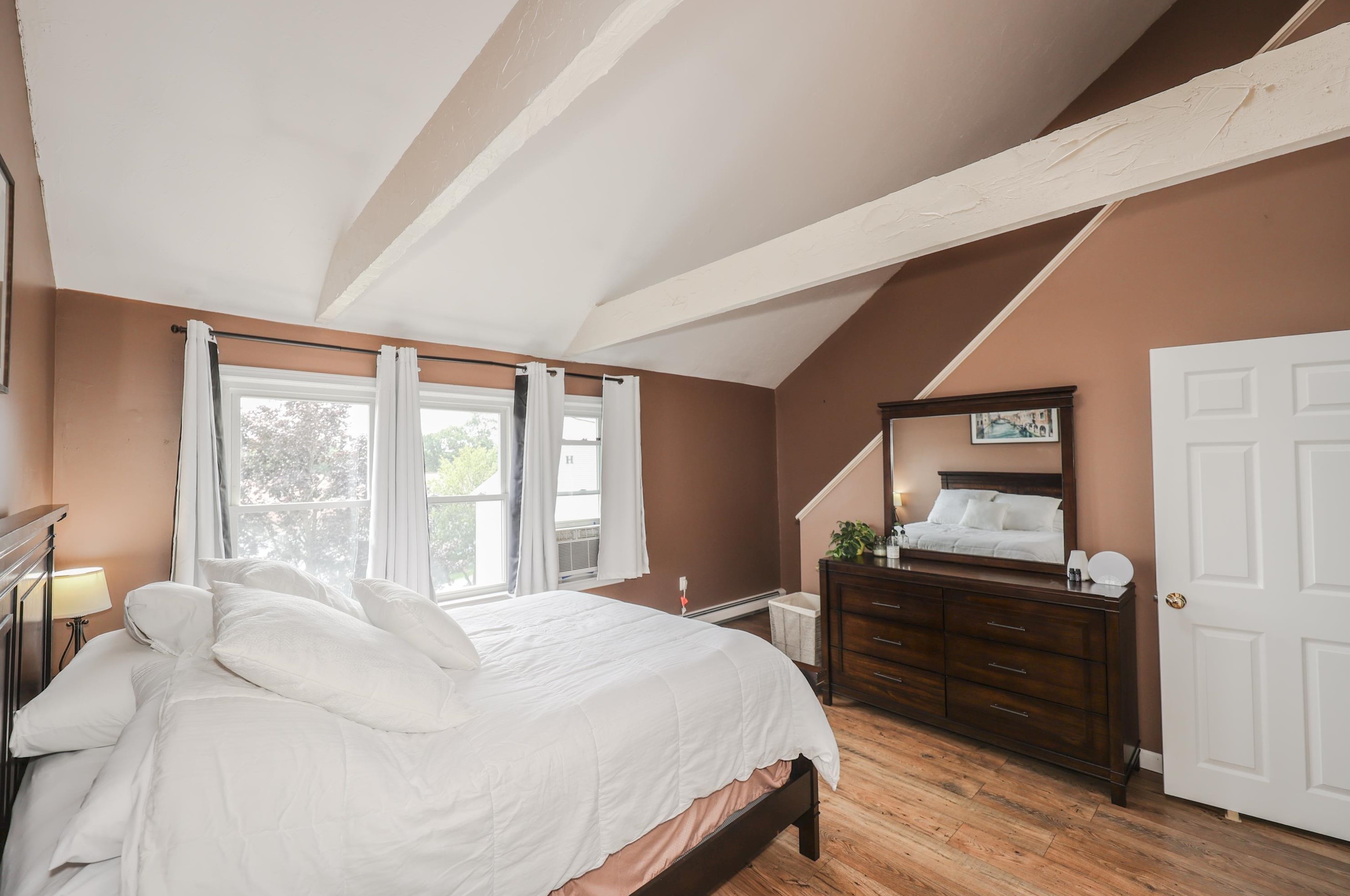 307 Cir Rd, Manchester NH 03103-3182 exterior