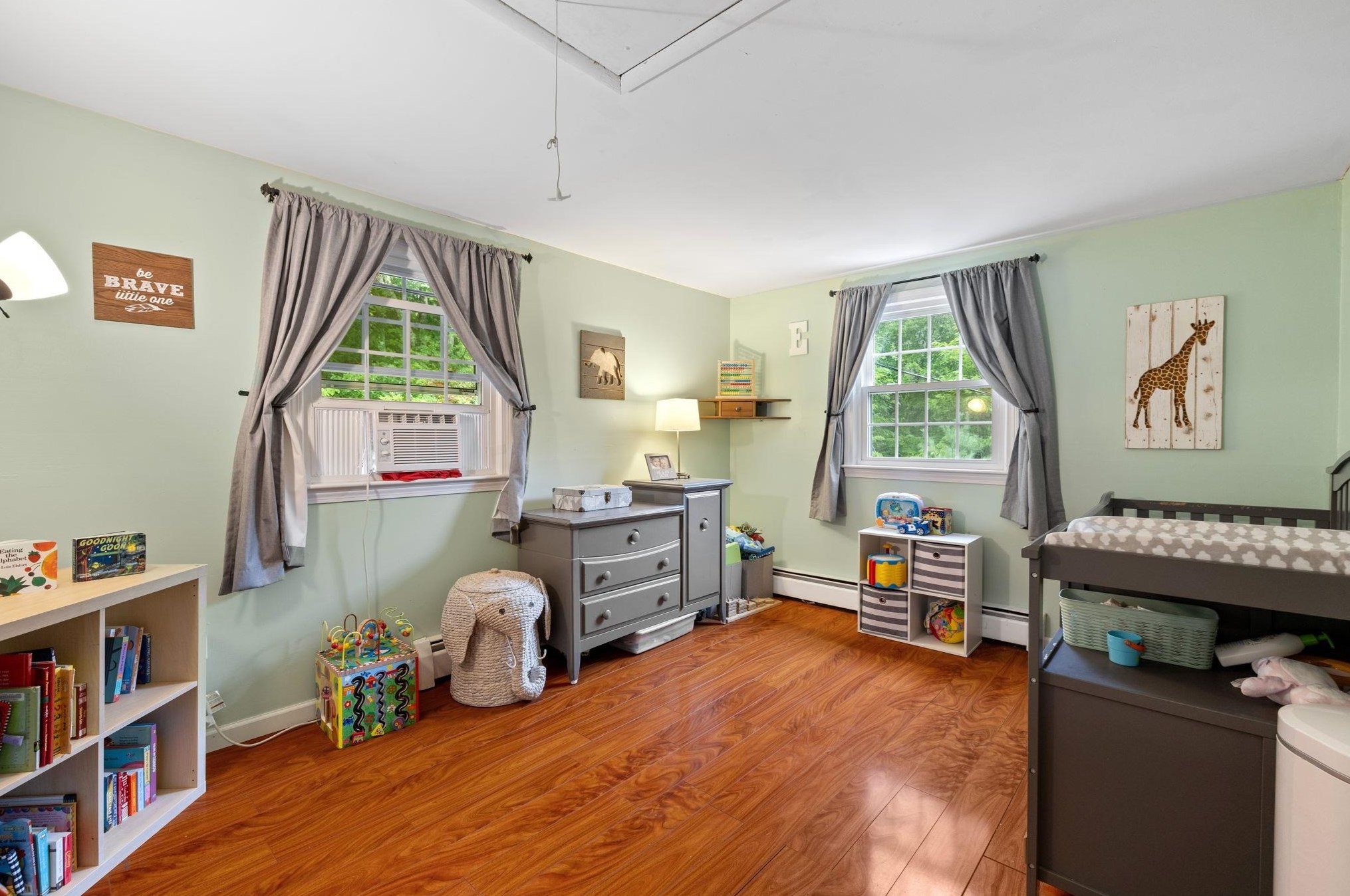 17 Green Meadow Ln, Manchester NH  03110-5546 exterior