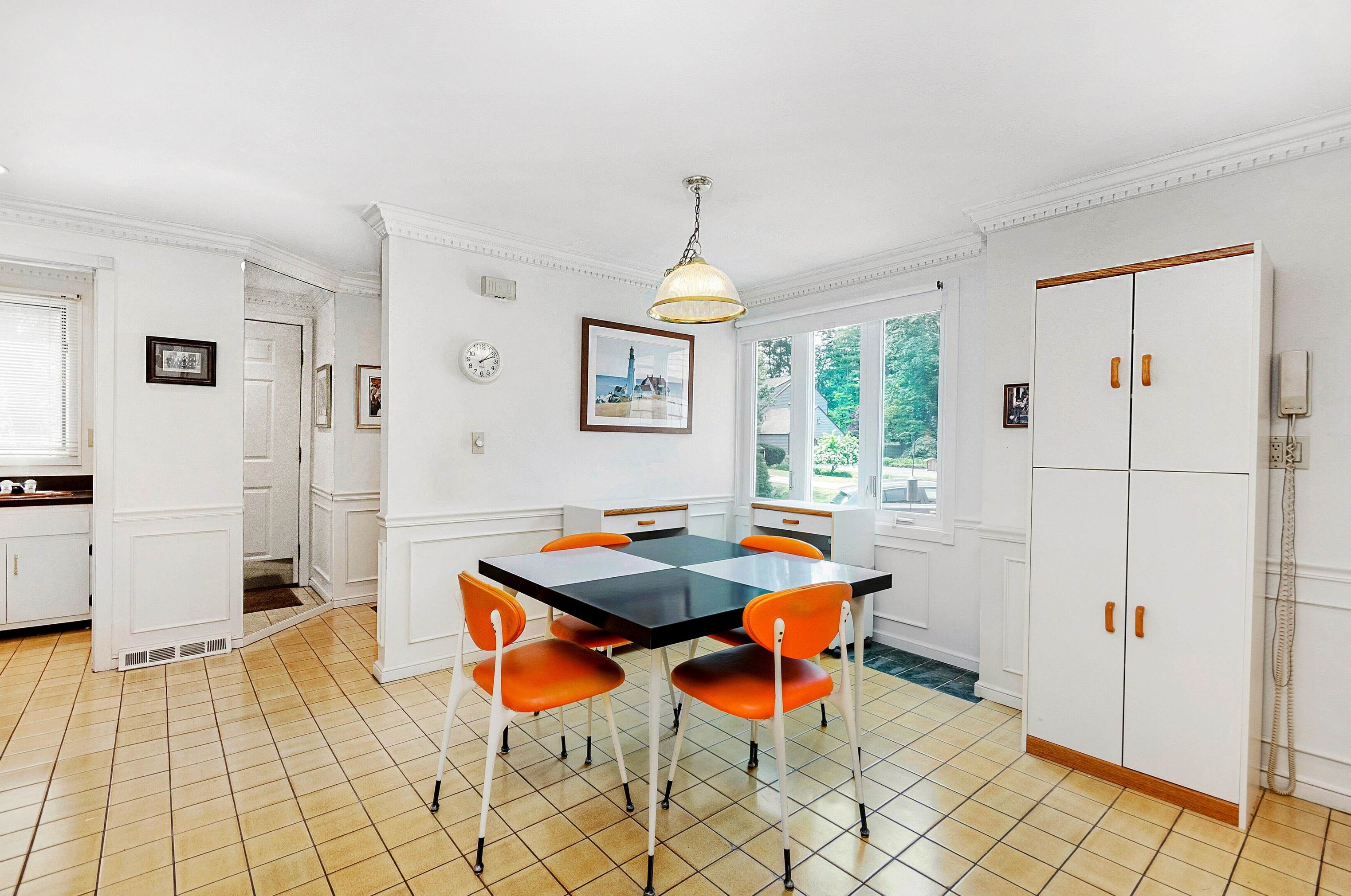 5 Kipford Way, Nashua NH 03063-1504 exterior