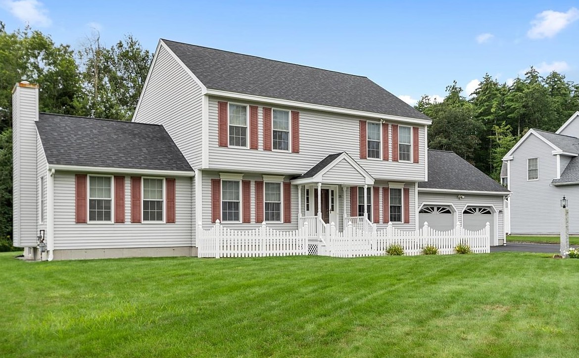 25 Ellie Dr, Merrimack, NH 03054-3573