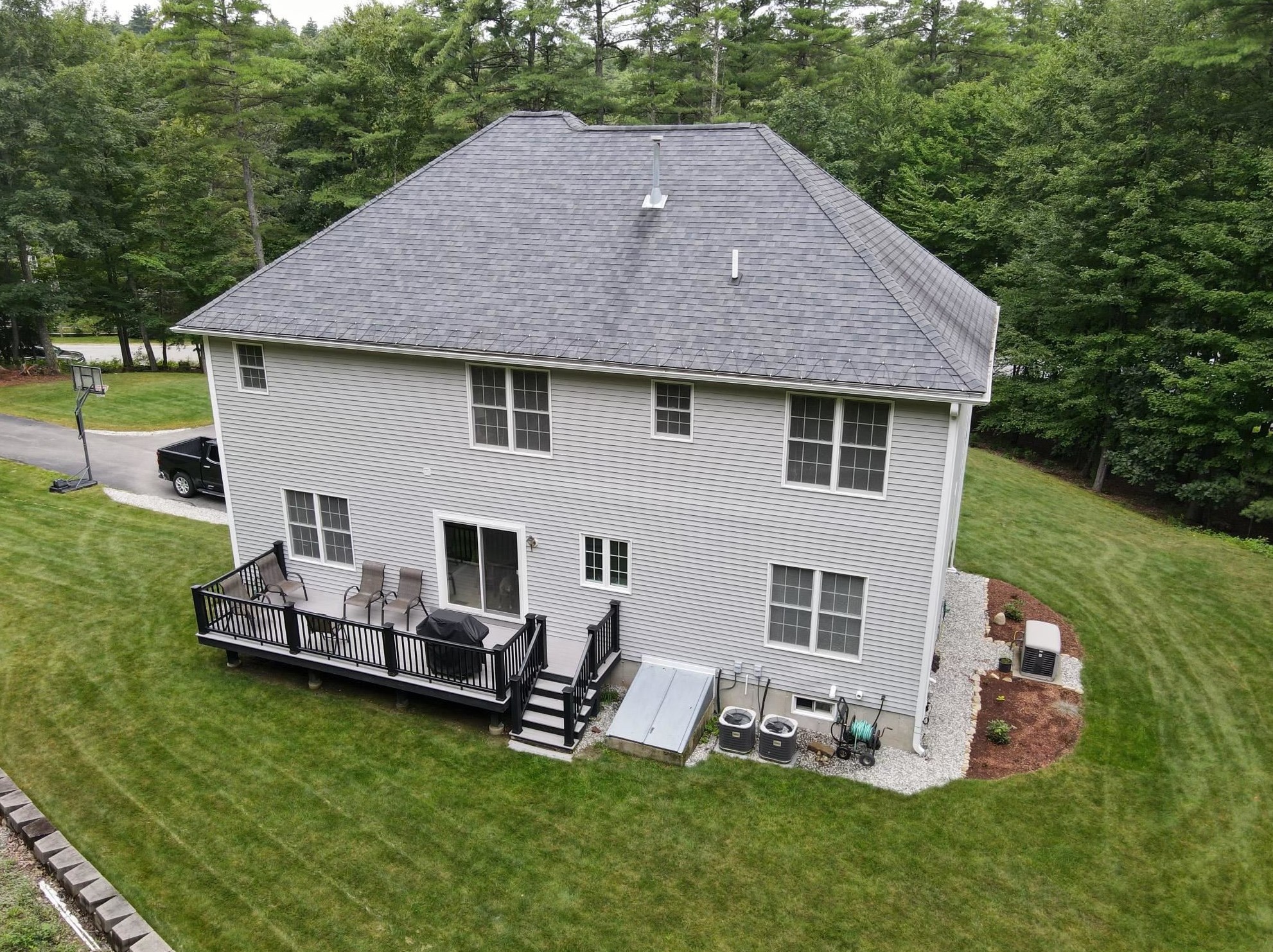 111 Woodhill Rd, Concord, NH 03304