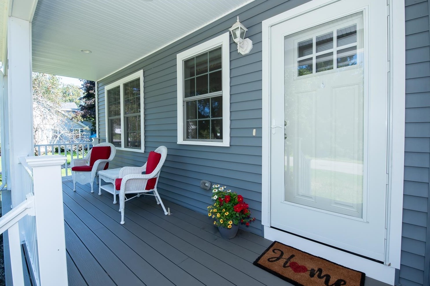 8 Evans Ave, Plaistow, NH 03865