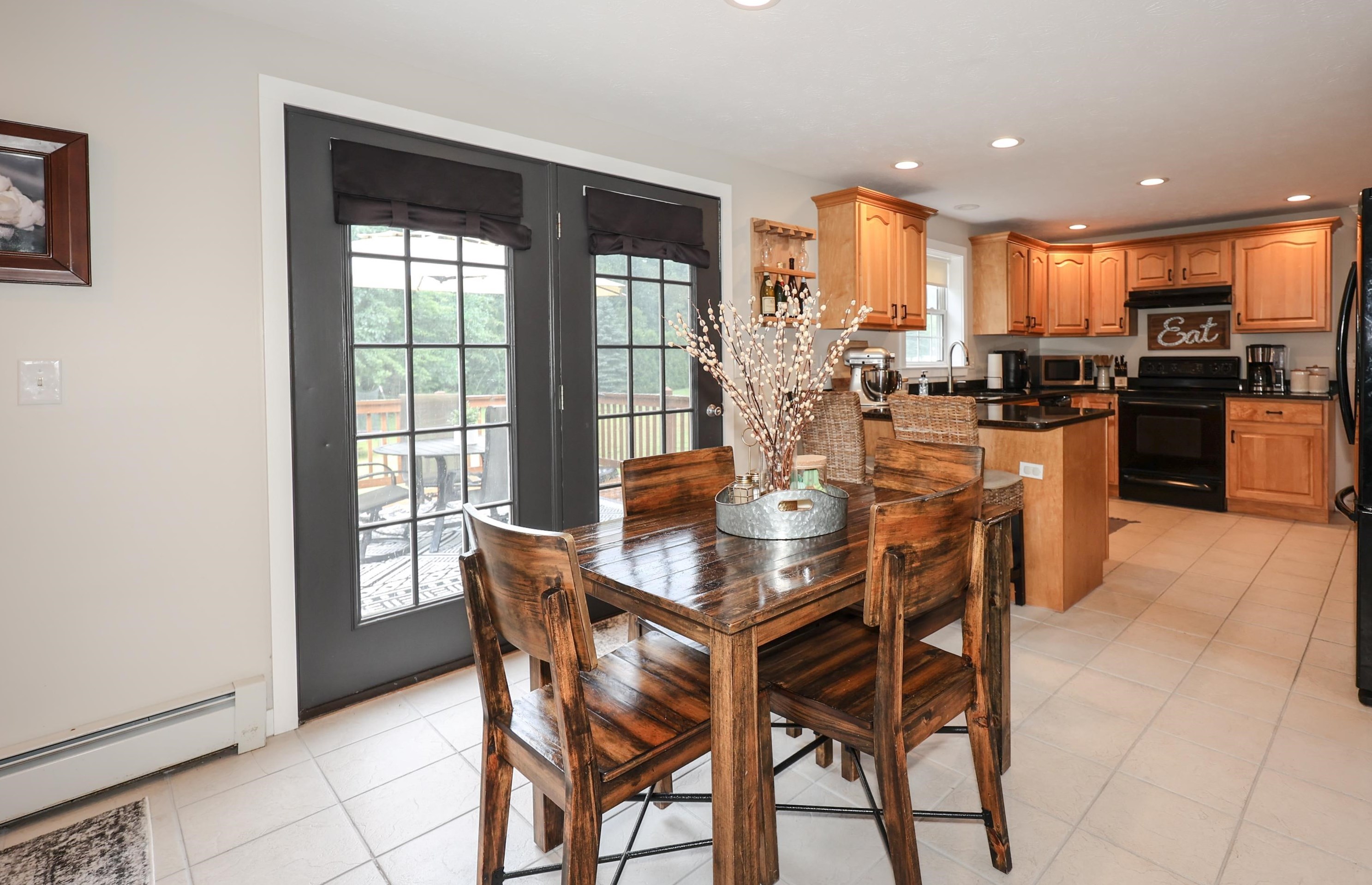 88 Brenton St, Hudson NH  03052-1089 exterior