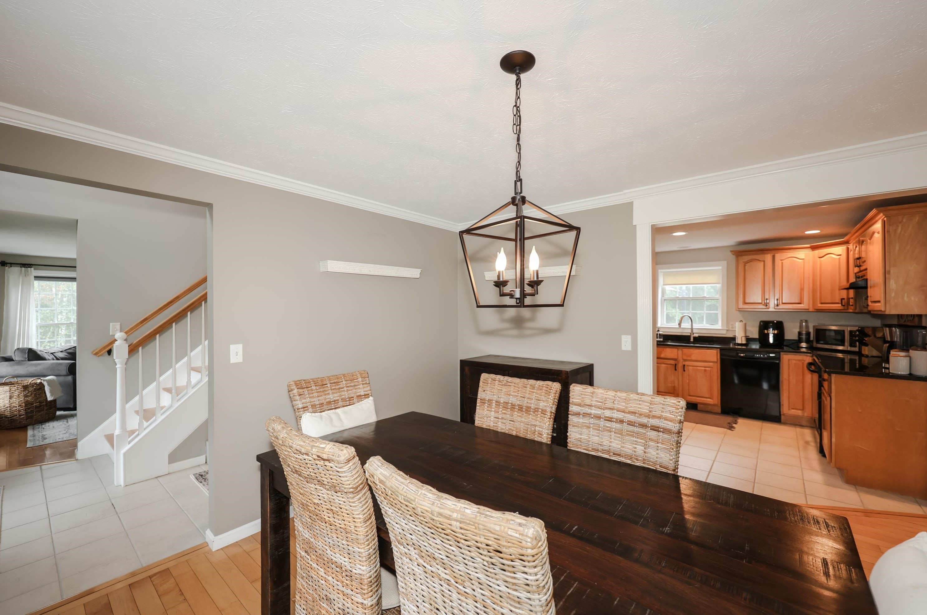 88 Brenton St, Hudson NH  03052-1070 exterior