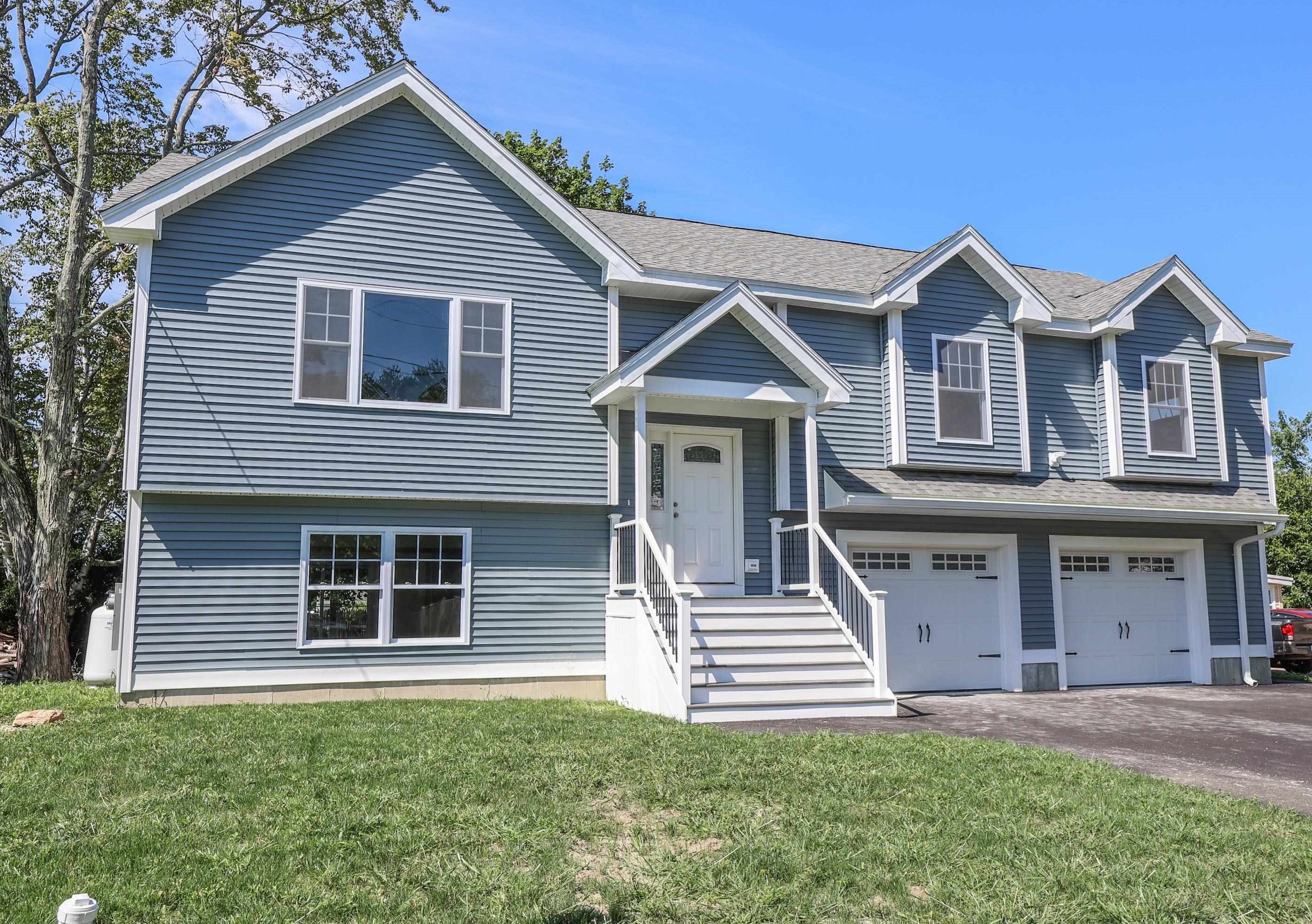 60 Platts Ave, Manchester, NH 03109-4718
