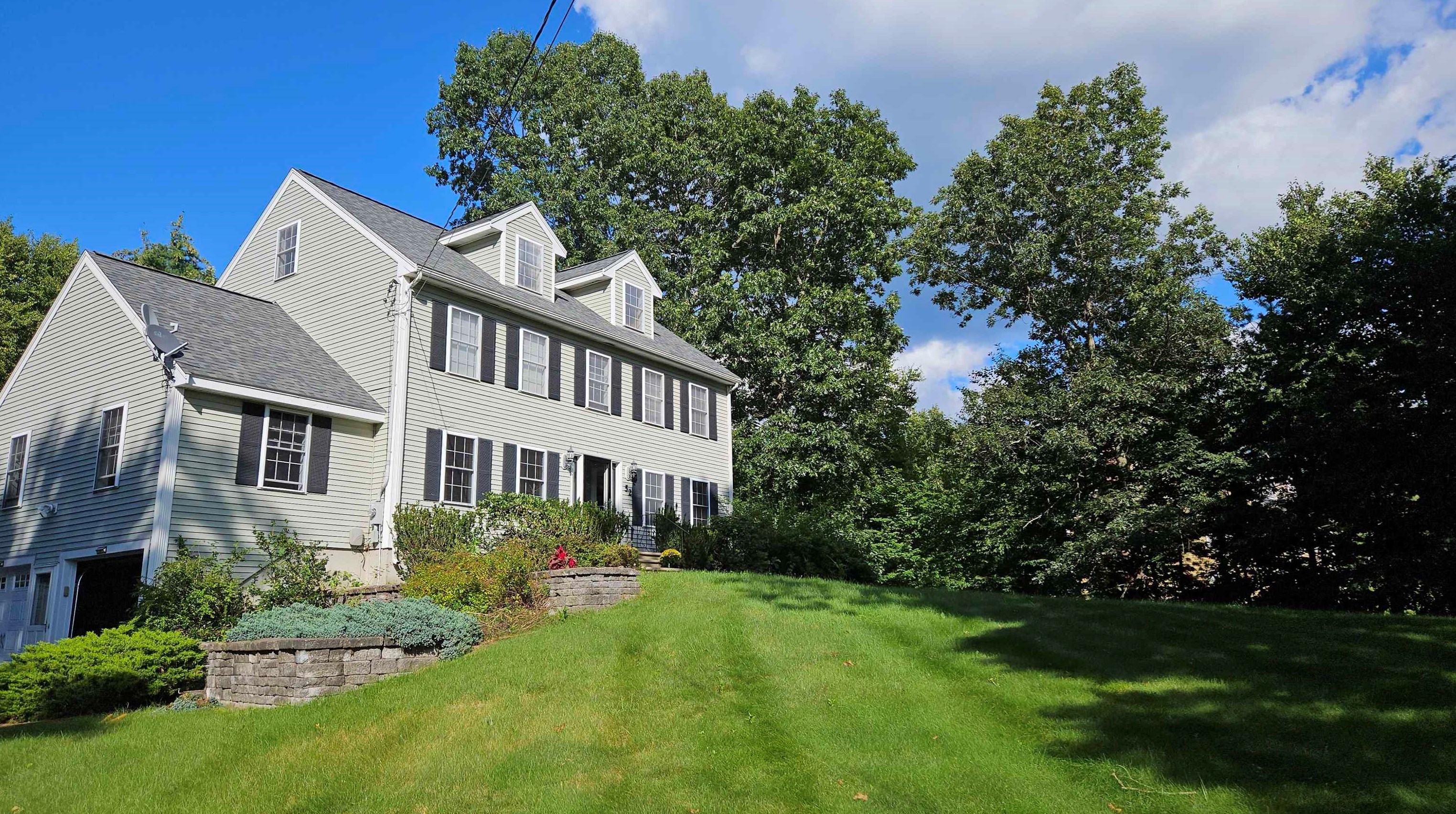 52 Williamine Dr, Newton, NH 03858