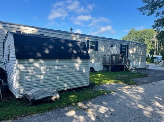 75 S Policy St #31, Salem, NH 03079