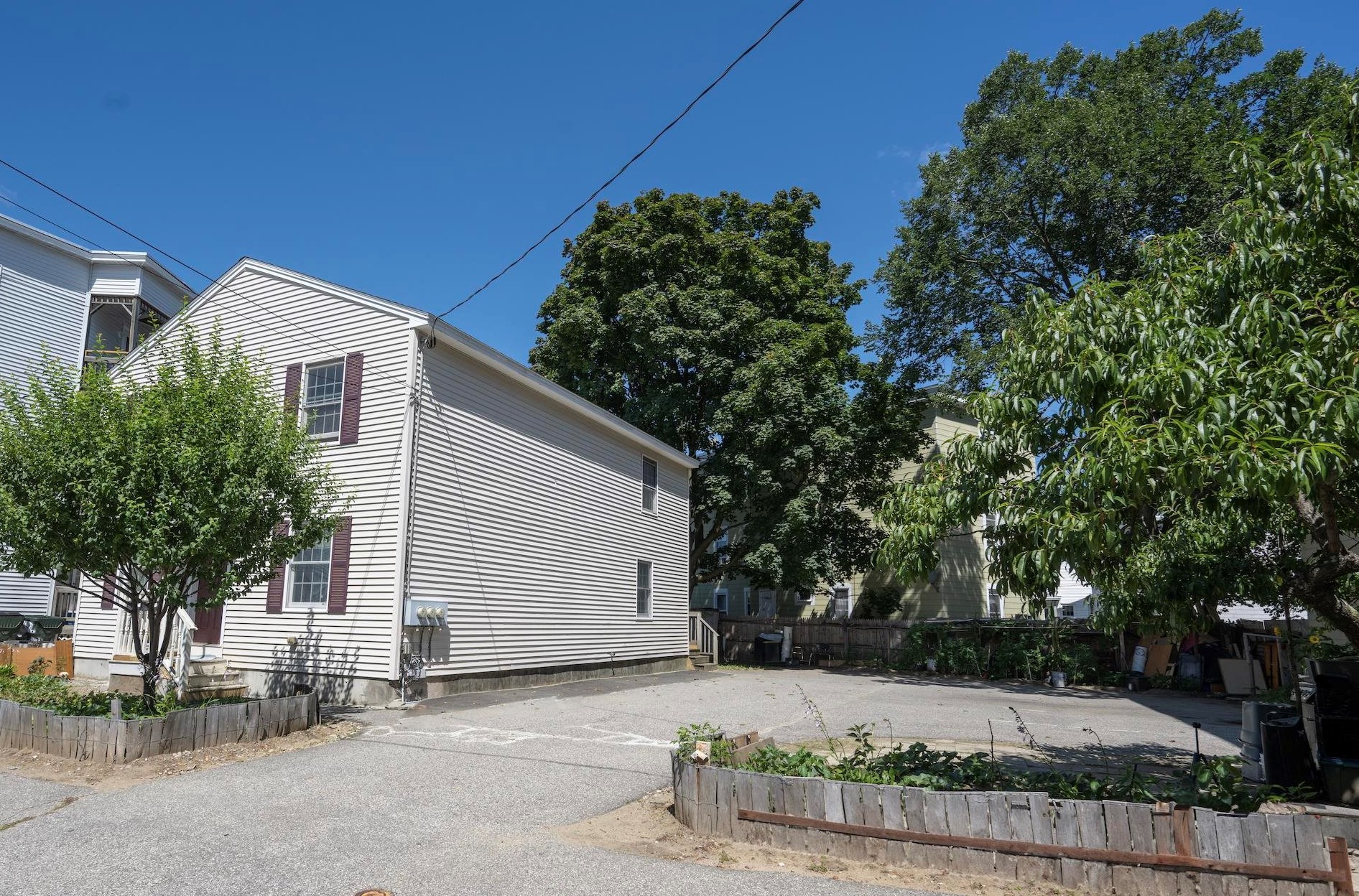 256 High St, Manchester, NH 03104-5050