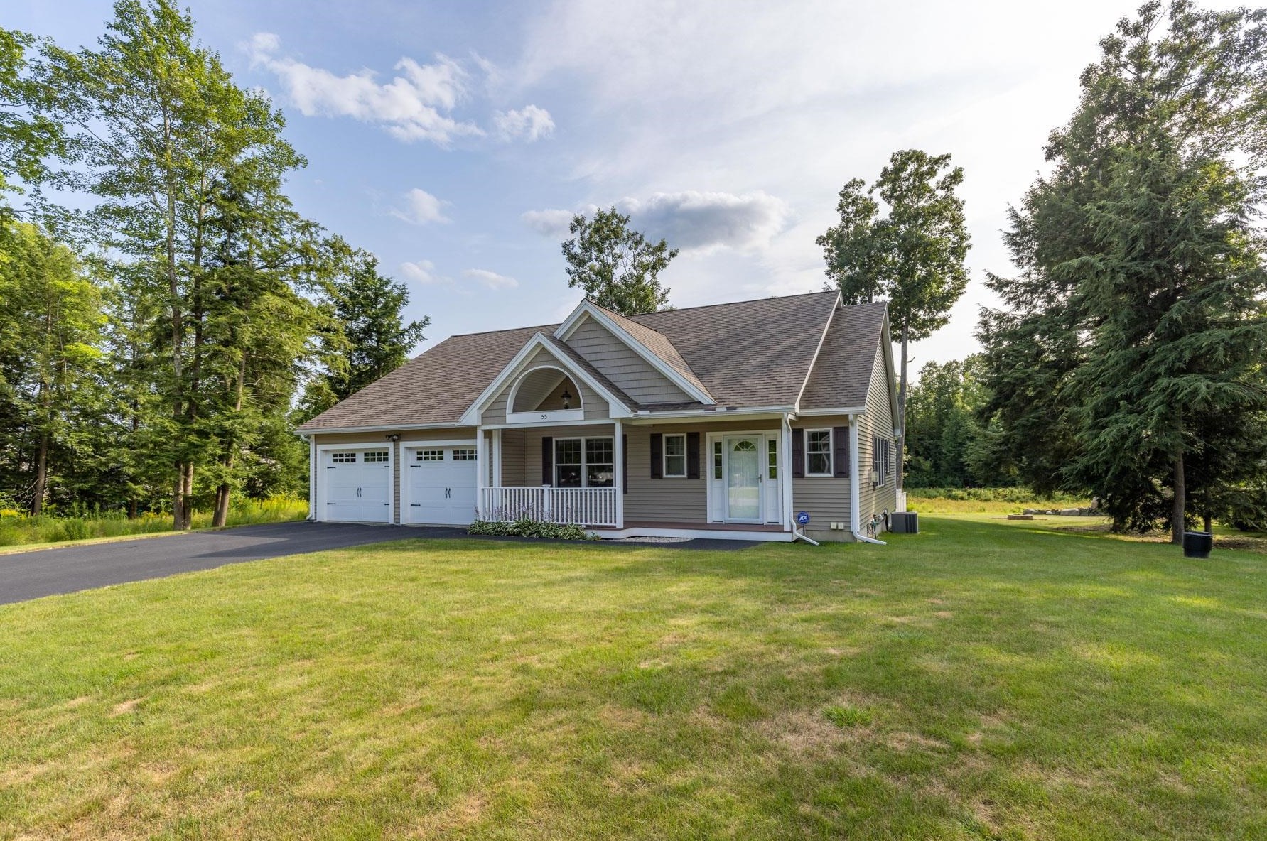 55 Laredo Ln, Rochester, NH 03868-4400