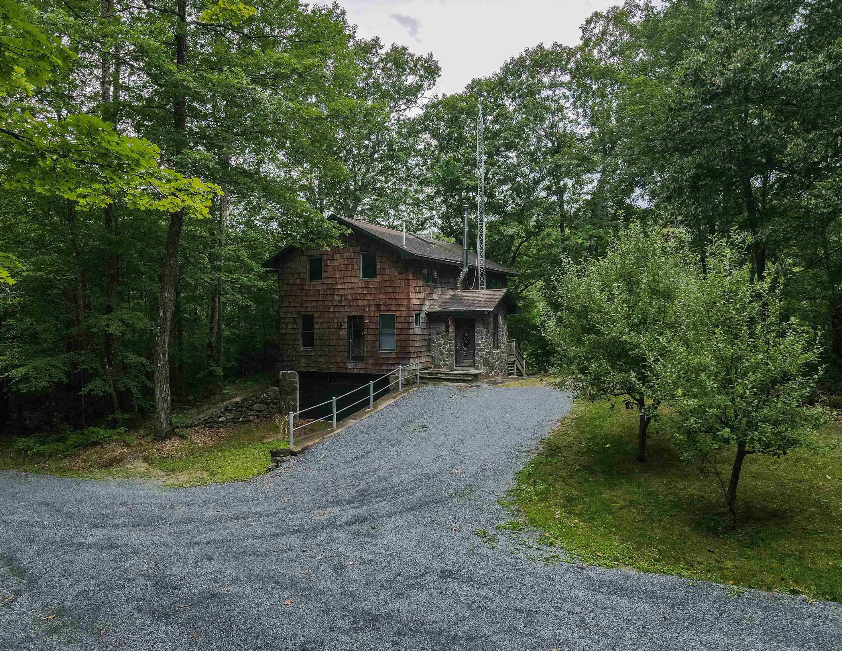 1044 Plain Rd, Hinsdale, NH 03451