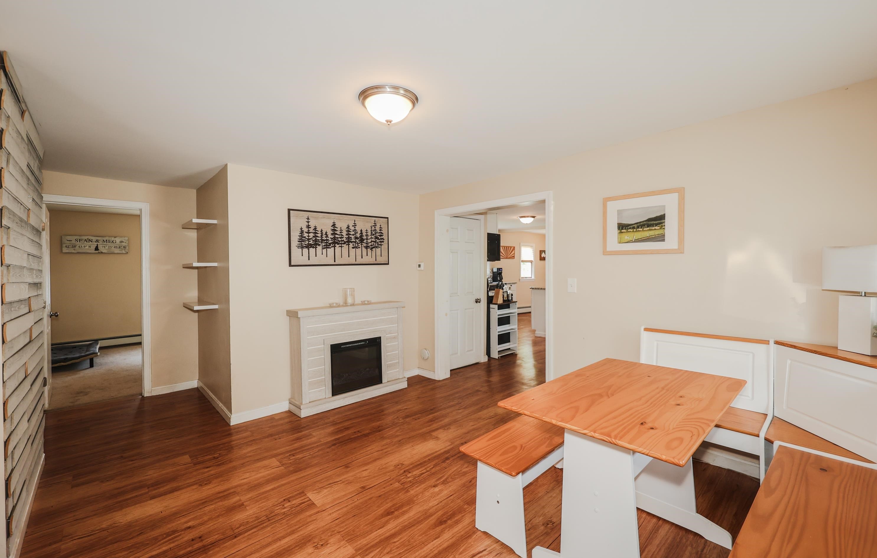 161 Mammoth Rd, Manchester NH  03109-4907 exterior