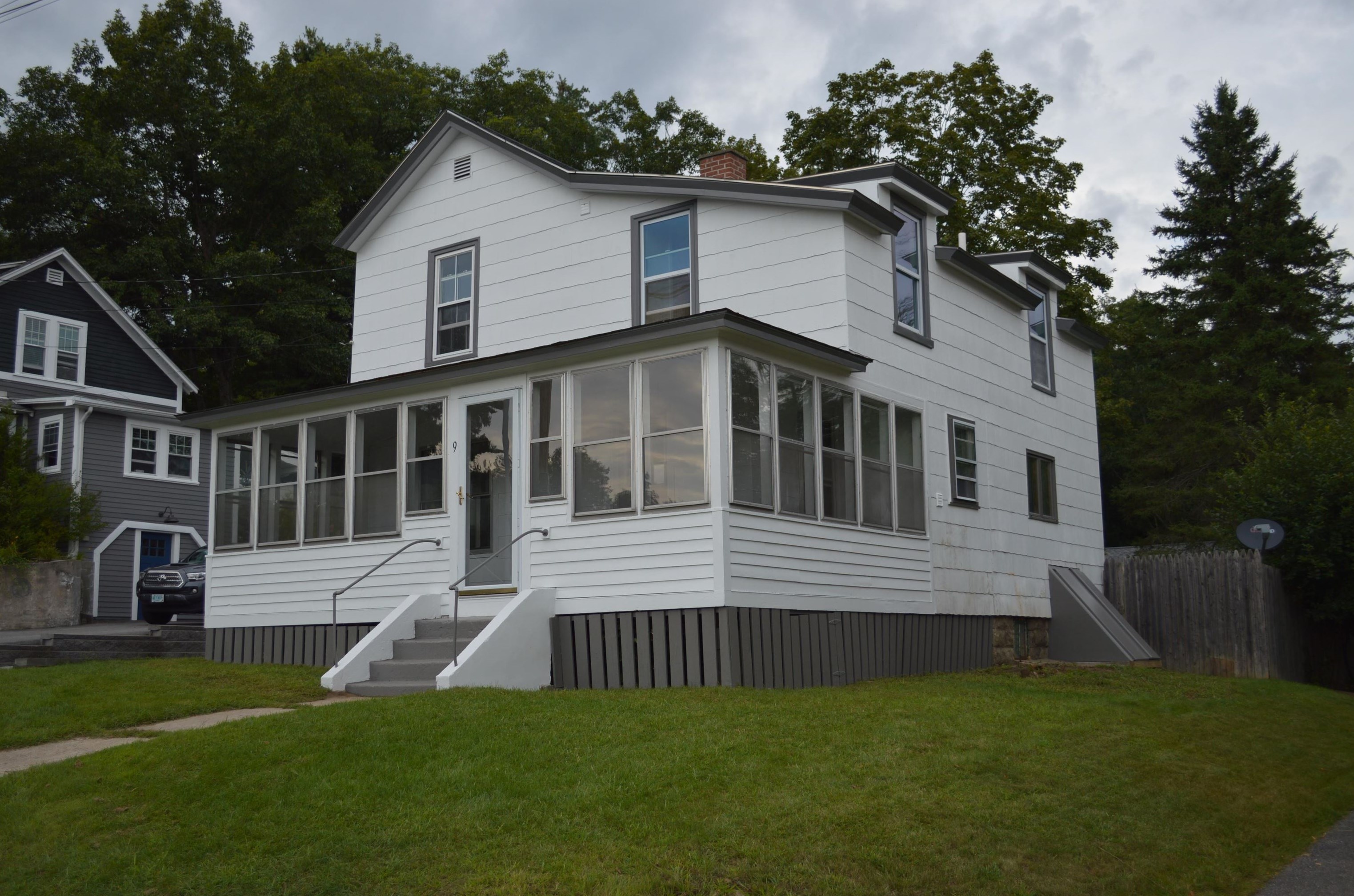 9 Woodbury St, Keene, NH 03431