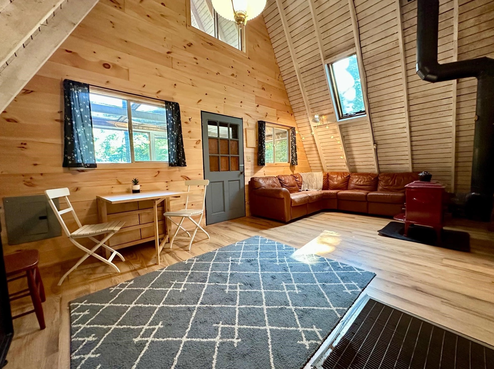 36 Autumn Rd, Hillsboro, NH 03244