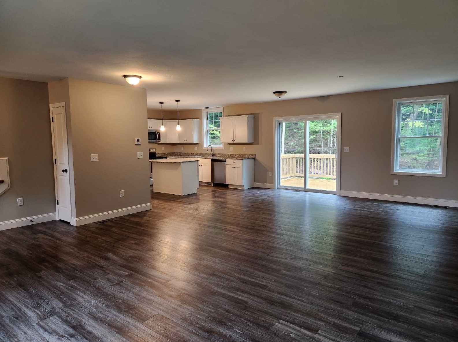 39 Fresian Ln, Rochester, NH 03867-4487