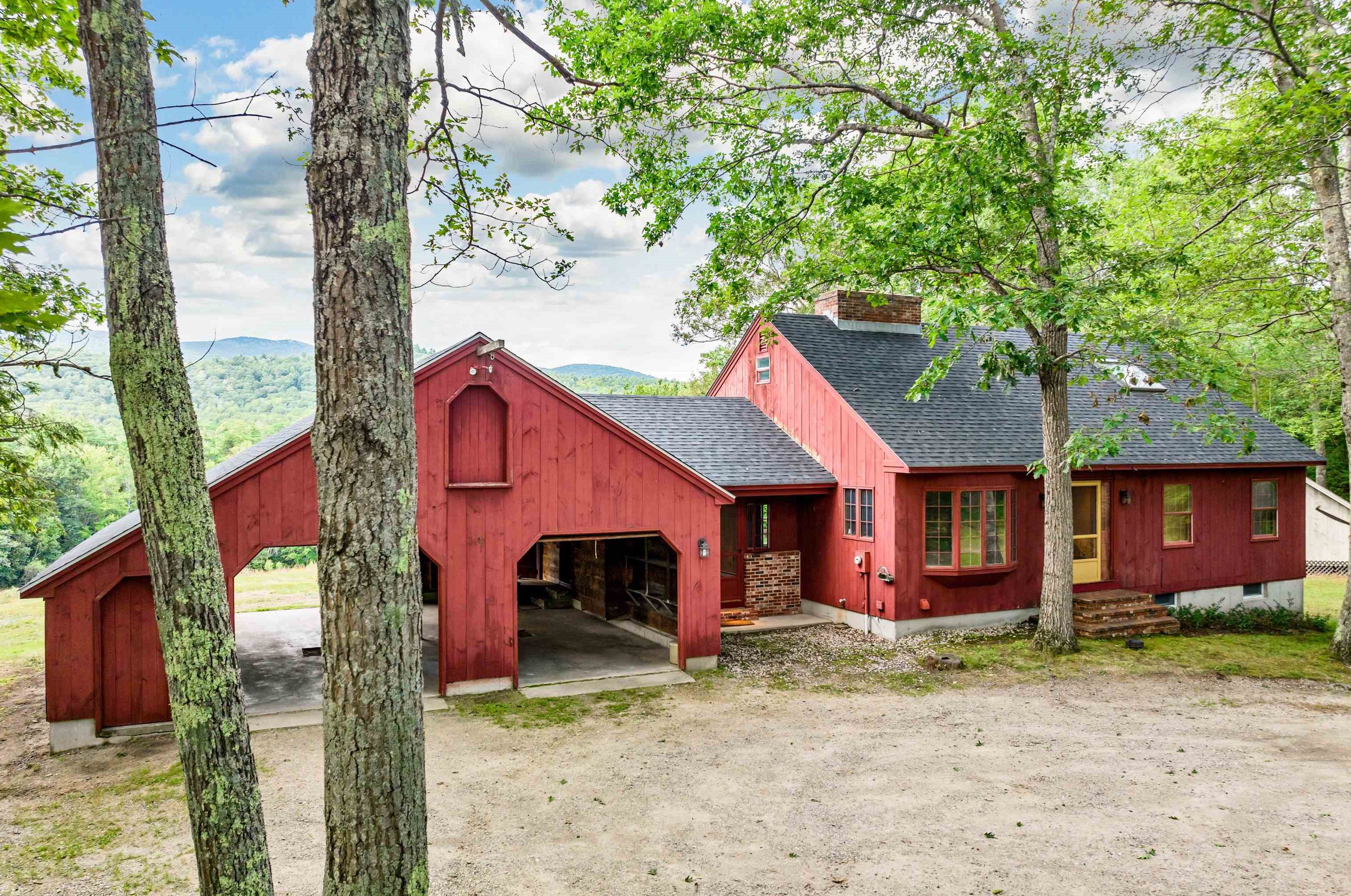 207 Mountain Rd, Tuftonboro, NH 03816