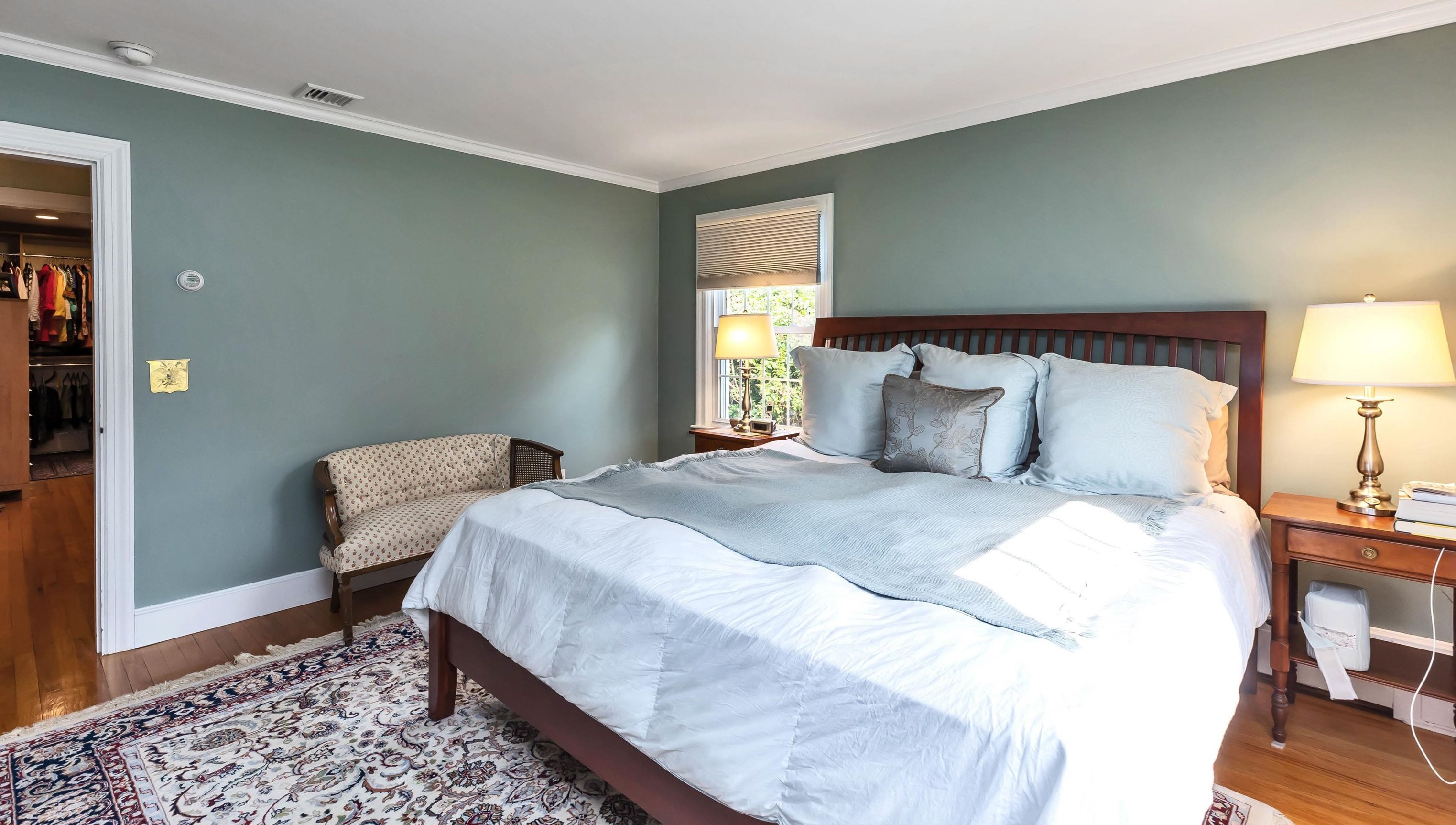 17 Winter St, Peterborough NH  03458-1414 exterior