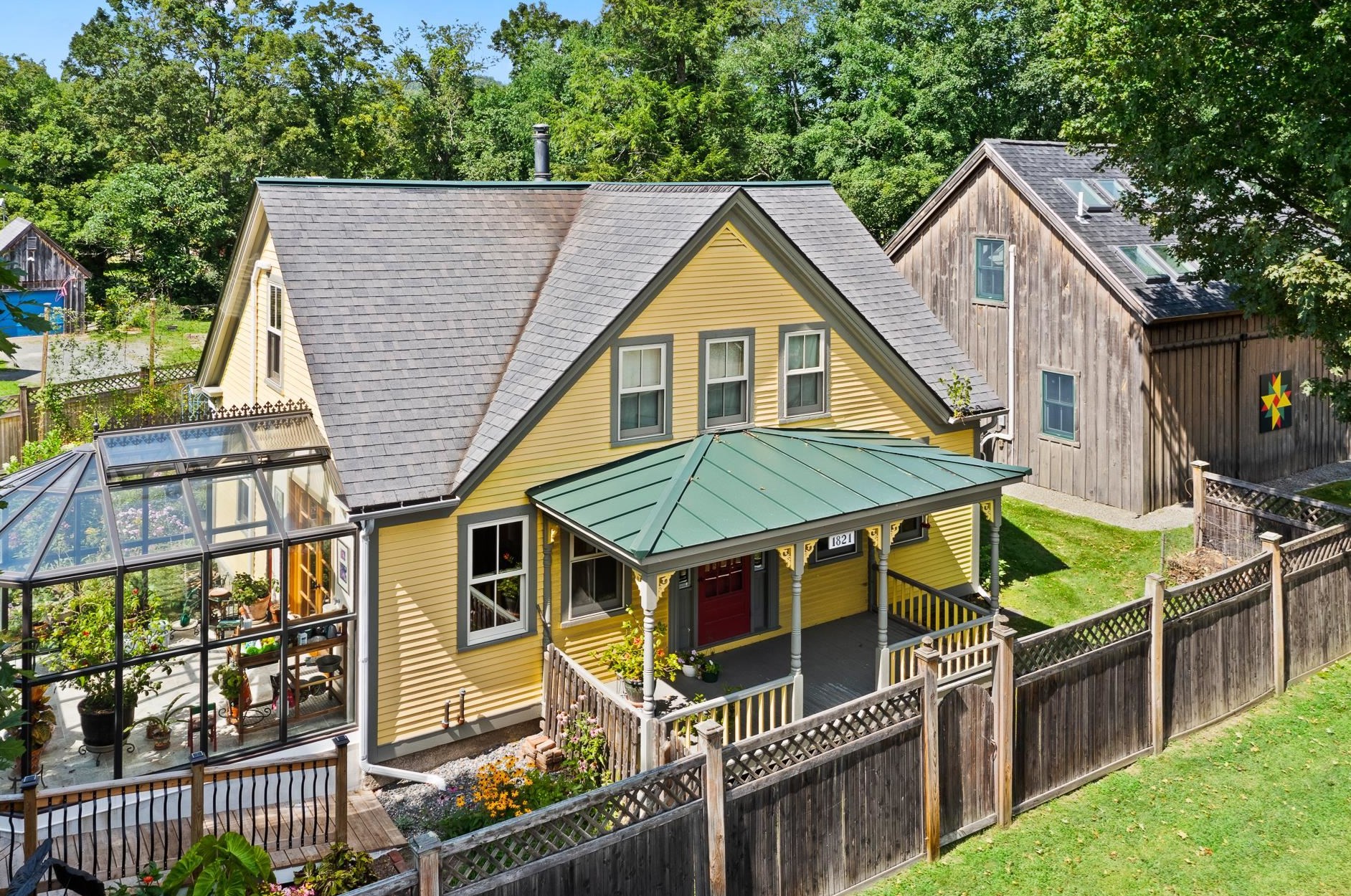 25 Pleasant St, Lyme, NH 03768-3430