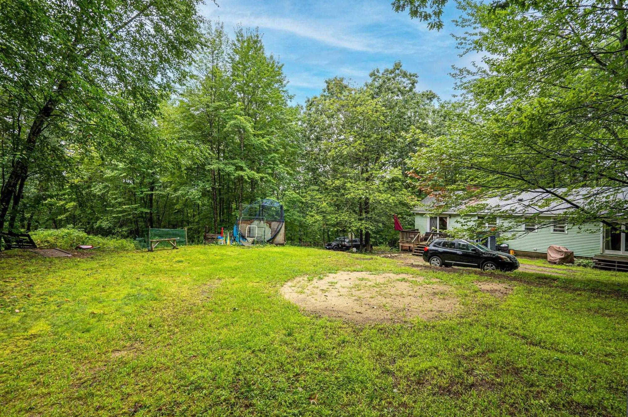103 Seaverns Bridge Rd, Merrimack, NH 03054