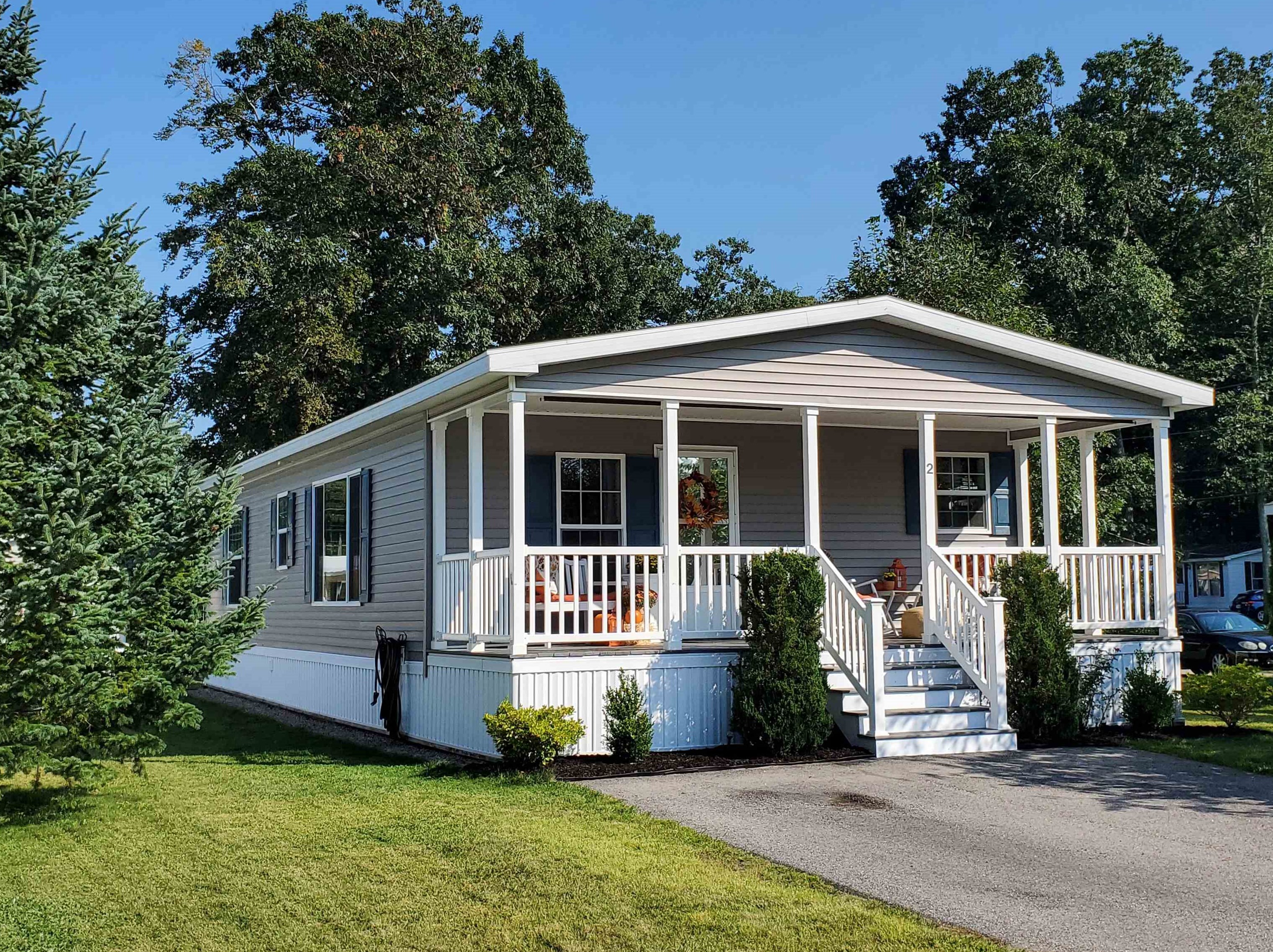 2 Lilac Way, North Hampton, NH 03862