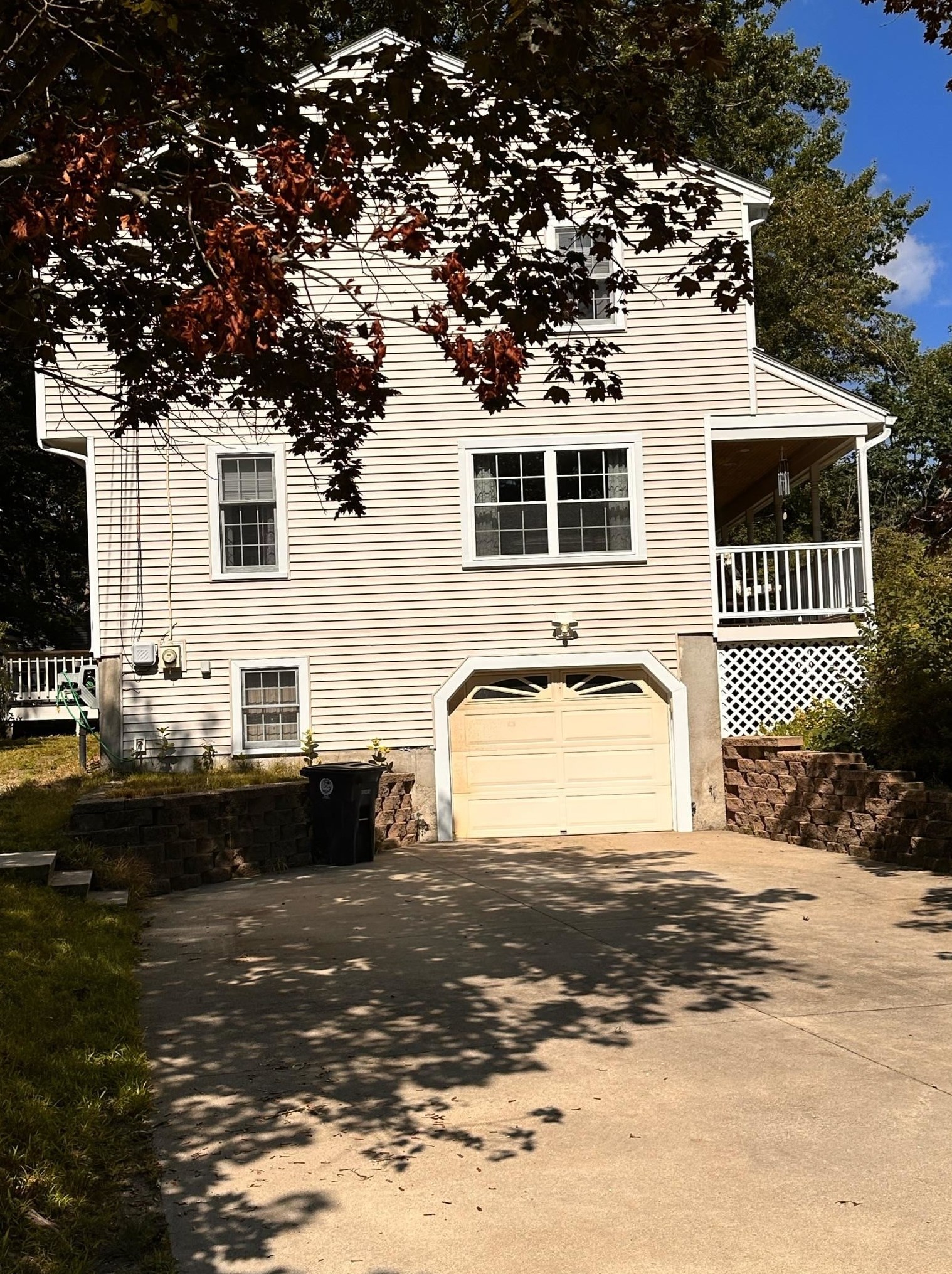 1 Lone Star Dr, Nashua, NH 03062