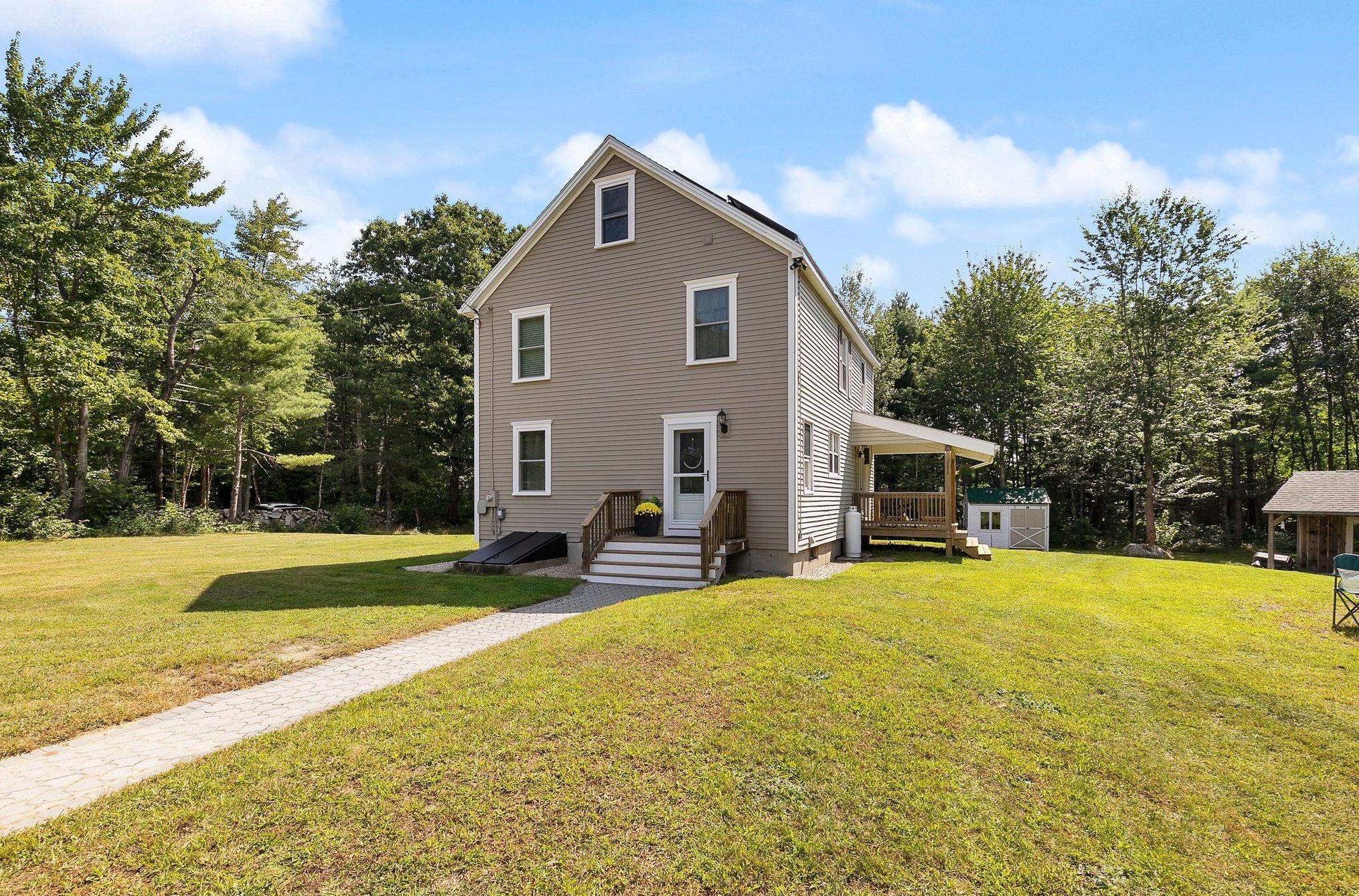 273 Old Bay Rd, New Durham, NH 03855
