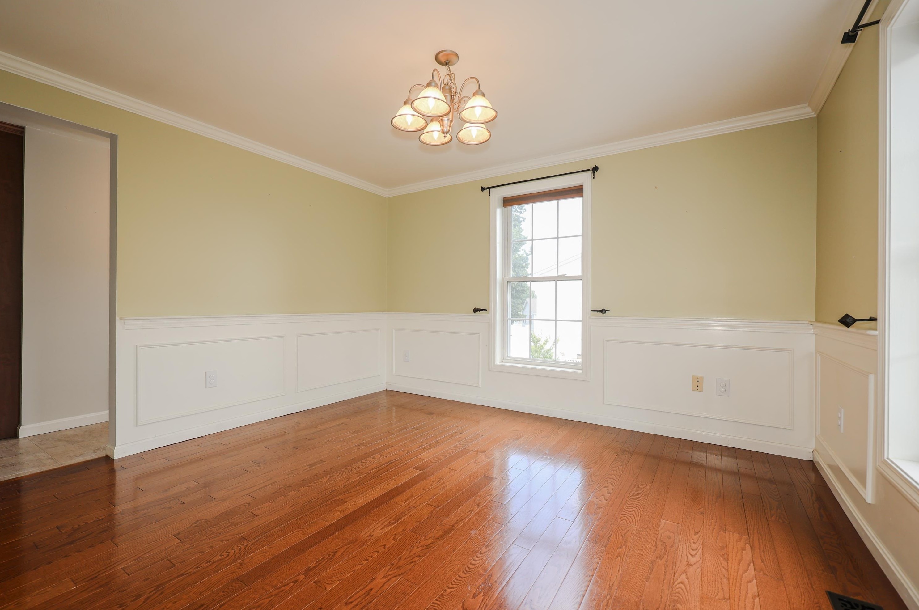 440 Whittington St, Manchester NH  03104-6493 exterior