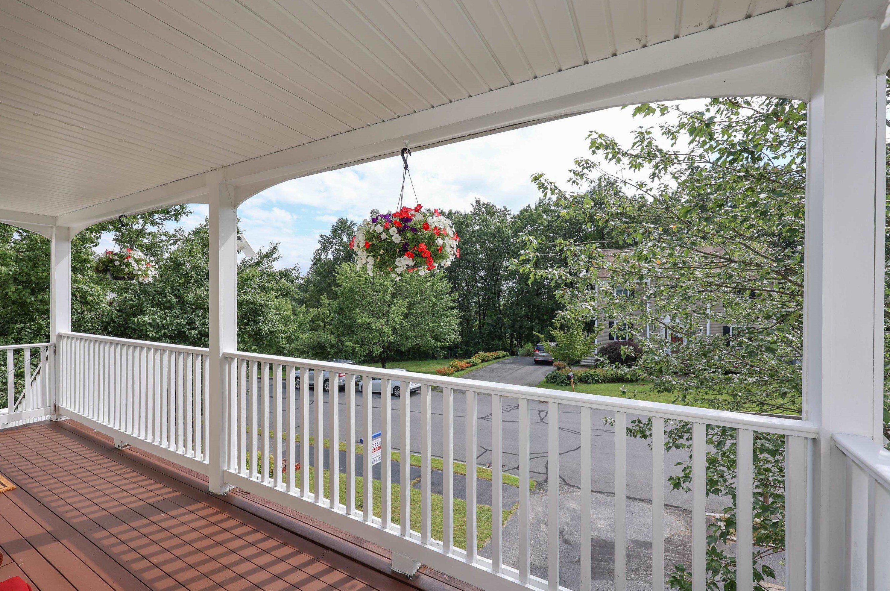 440 Whittington St, Manchester NH  03104-6493 exterior